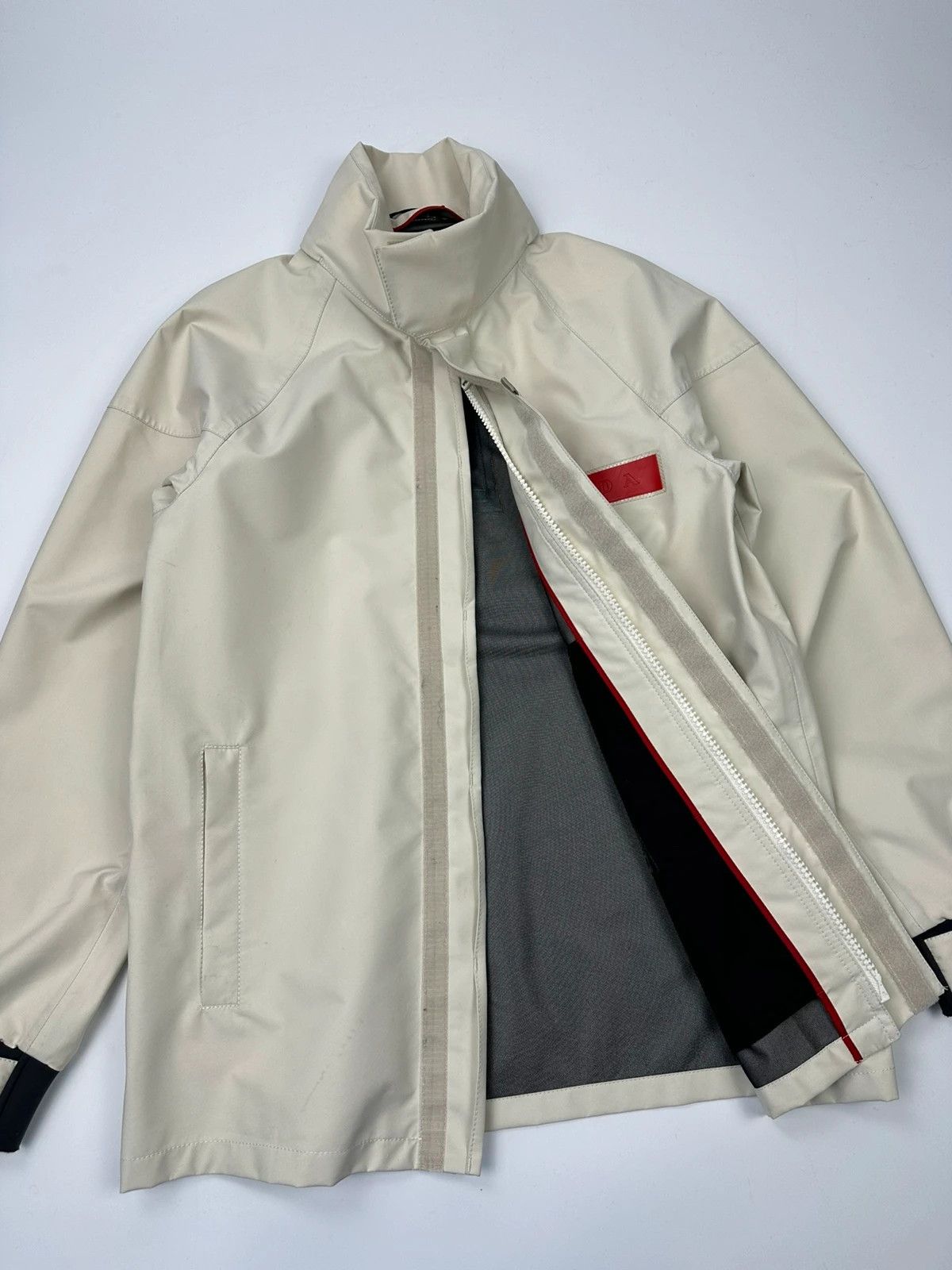 Prada Prada Sport FW2000 White Sailing Rain Jacket Gore-Tex Size US M / EU 48-50 / 2 - 6 Thumbnail