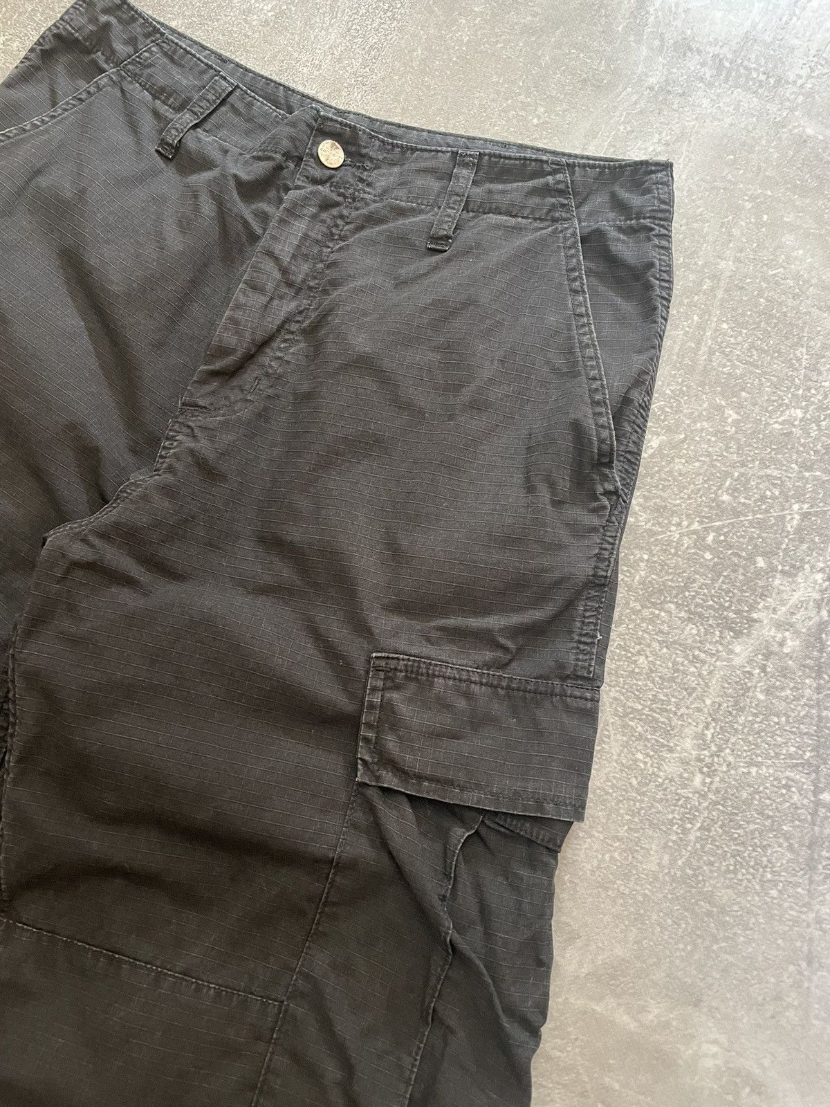 Carhartt Vintage Carhartt Black Cargo Black Pants 31/34 Size US 34 / EU 50 - 16 Thumbnail