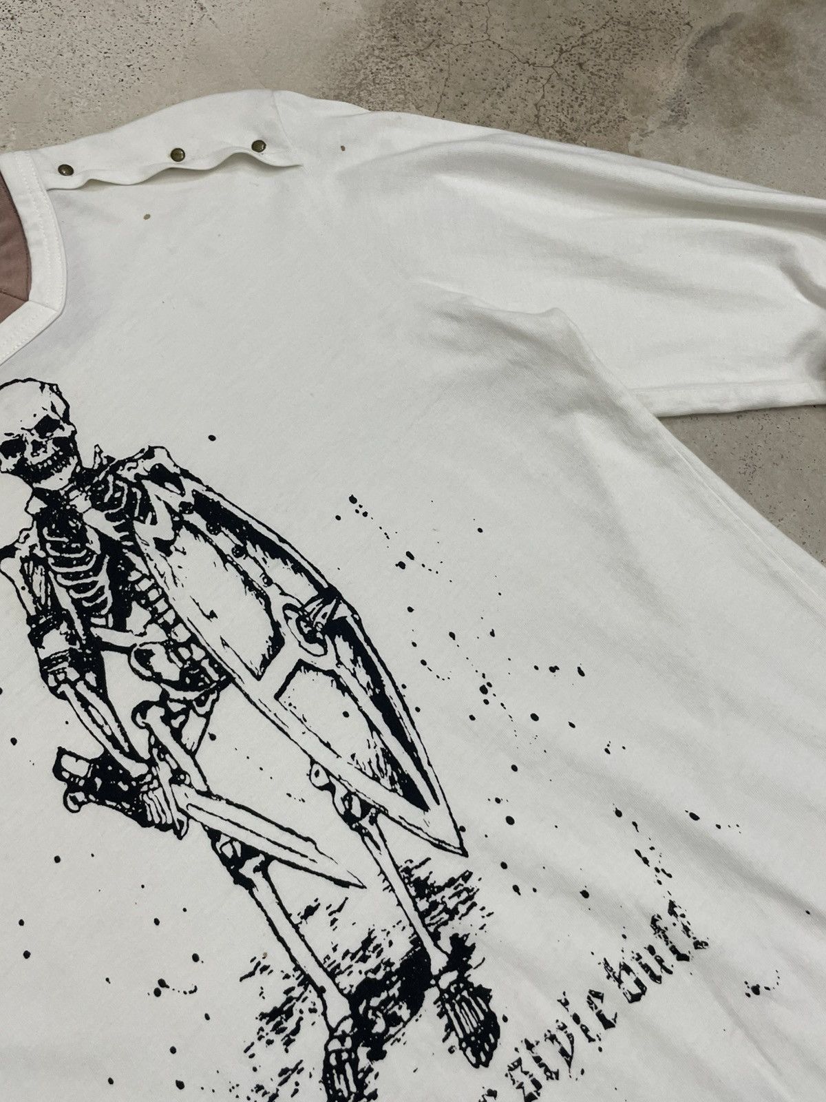 Affliction Workshop S25 Collection 1992 Rusty Skeleton Gladiator Splash Size US L / EU 52-54 / 3 - 7 Thumbnail
