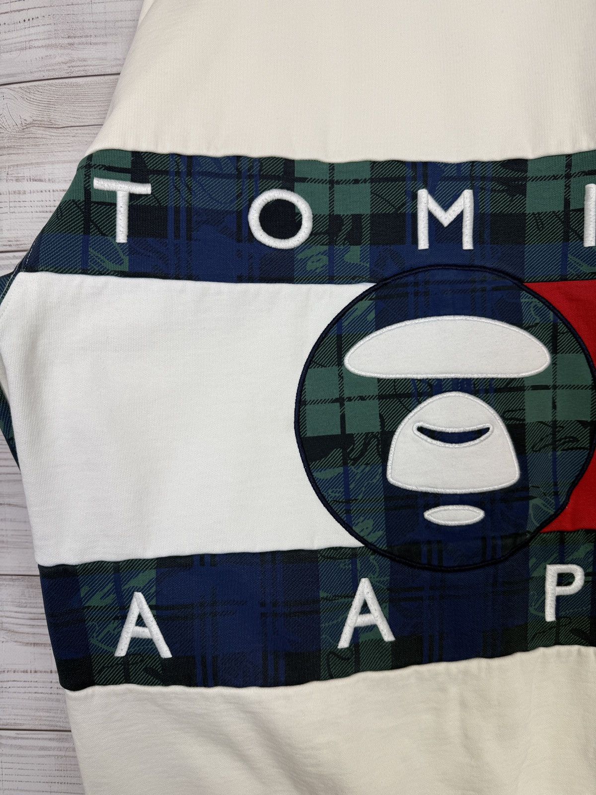 Aape Tommy Hilfiger x Aape big logo sweatshirt Size US XL / EU 56 / 4 - 11 Thumbnail