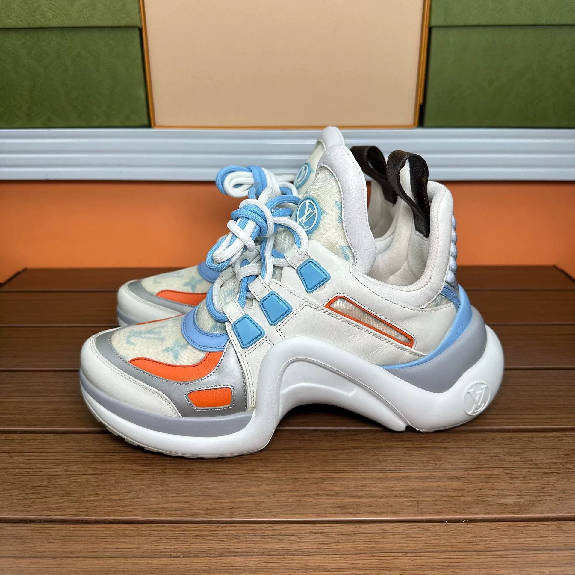 Louis Vuitton Louis Vuitton Blue Lowtop Sneakers it_36 Women Size US 6 / IT 36 - 1 Thumbnail