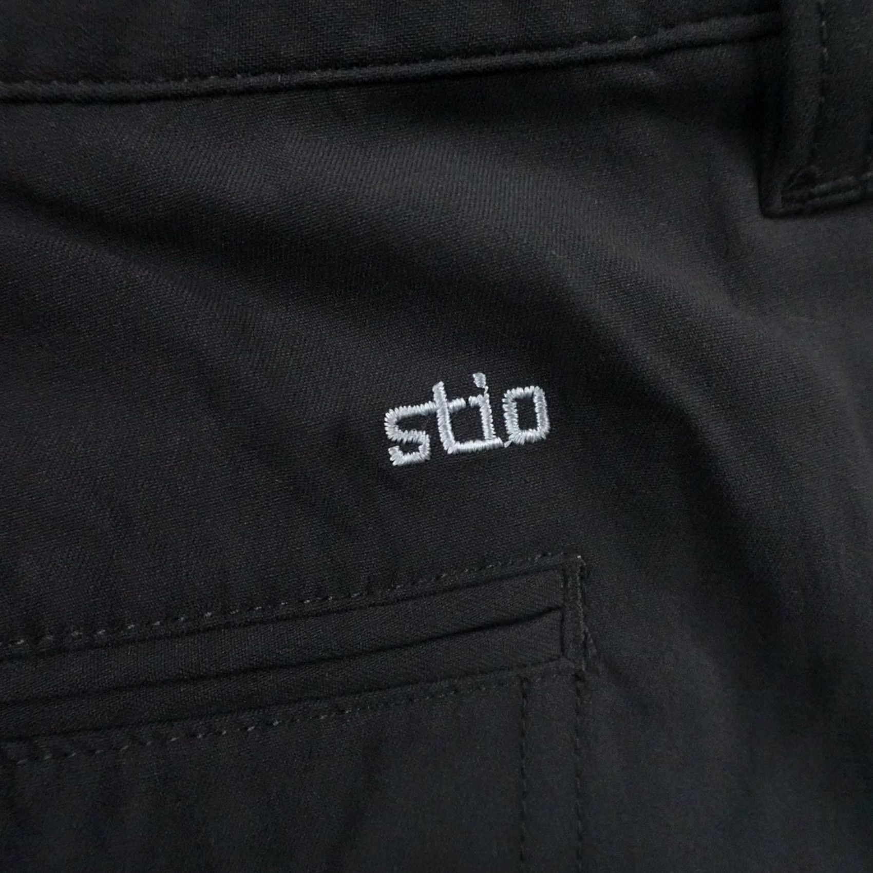 Vintage Stio Shorts Womens 4 Black Chino Lightweight Stretch Hiking Trail Quick Dry Flex Size 27" / US 4 / IT 40 - 4 Thumbnail