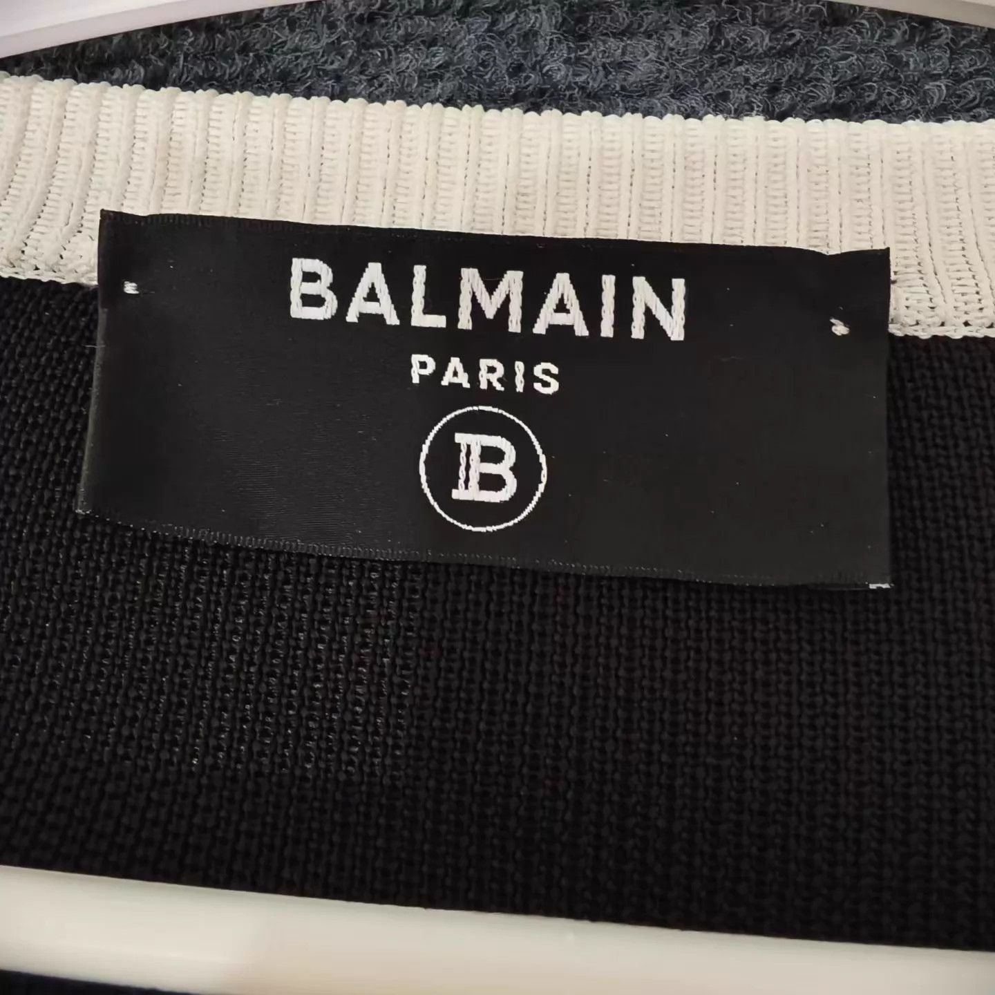Balmain Balmain women's short jacket round neck metal buttons black Size S / US 4 / IT 40 - 3 Thumbnail