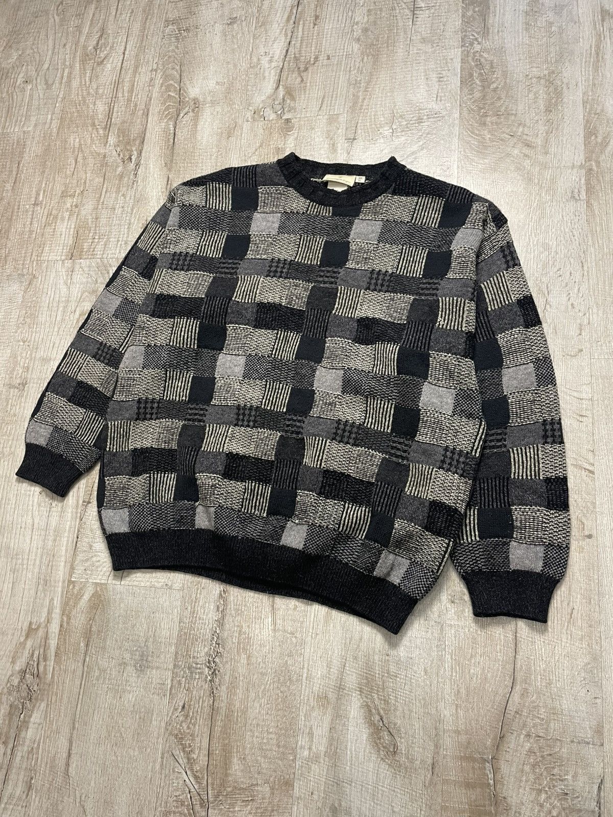 Ermenegildo Zegna Ermenegildo Zegna Knitwear Rhomb Wool Crew neck sweater Size US XL / EU 56 / 4 - 1 Thumbnail