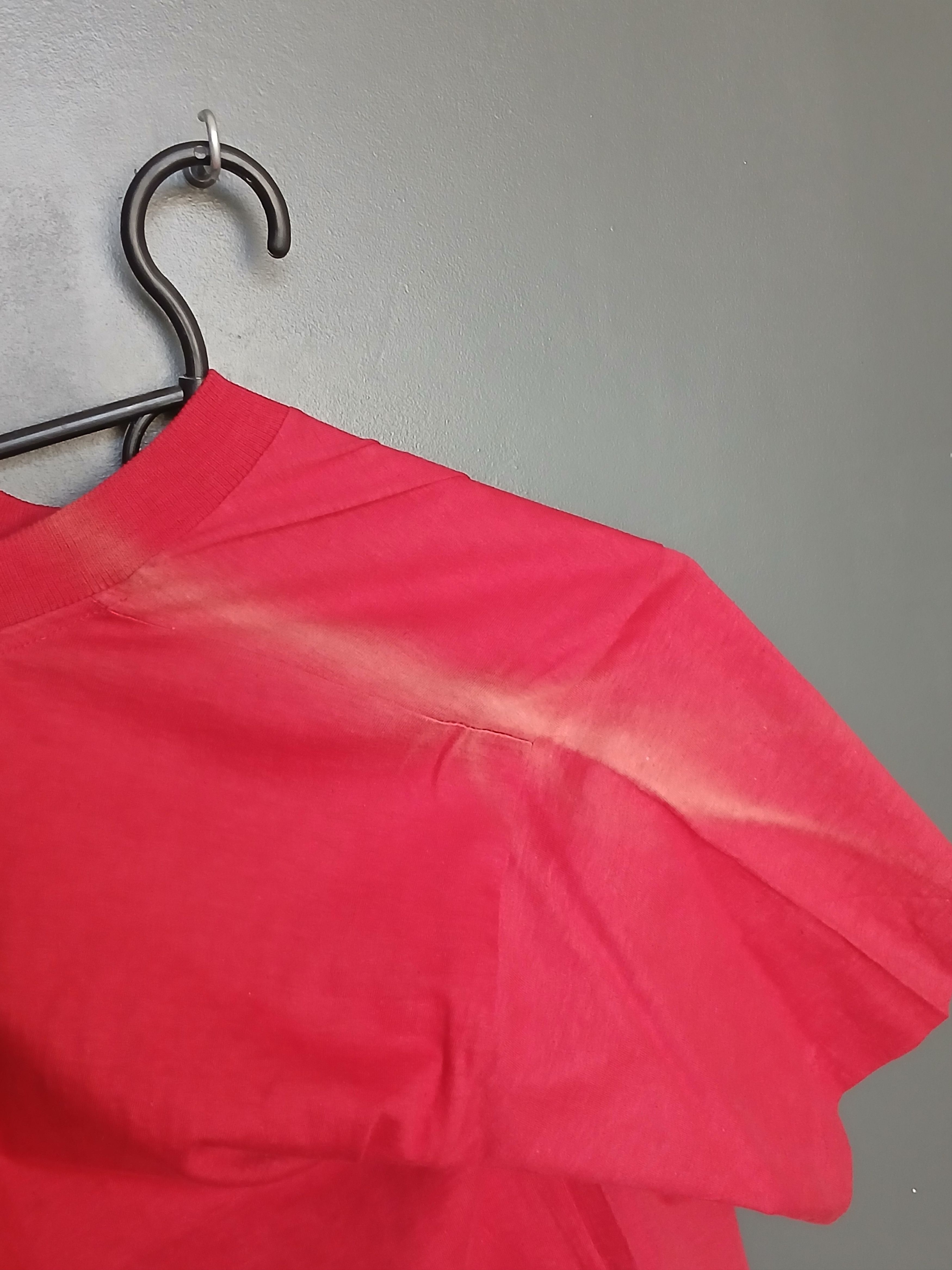 Vintage Vintage Raffaello Single Stitch T-Shirt Size US L / EU 52-54 / 3 - 5 Thumbnail