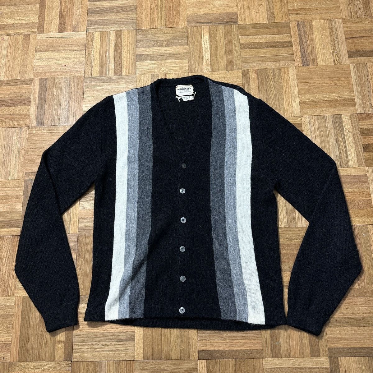 Arrow Vintage Arrow cardigan sweater Size US M / EU 48-50 / 2 - 1 Thumbnail