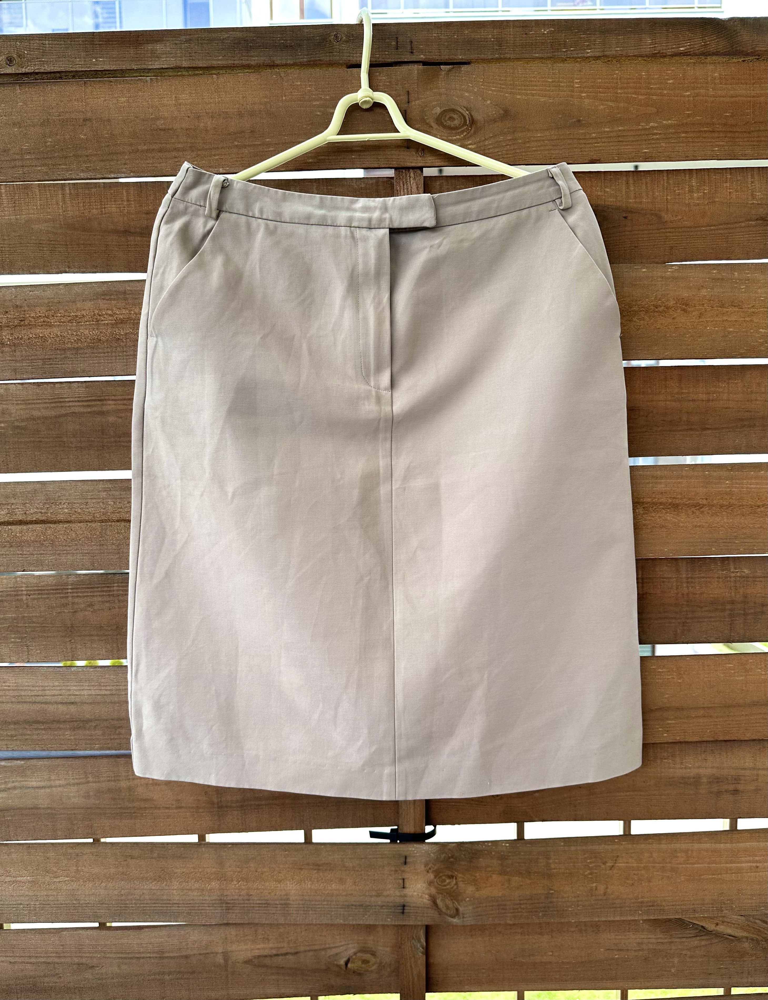Max Mara Max Mara women elegant skirt Size 32" / US 10 / IT 46 - 1 Thumbnail