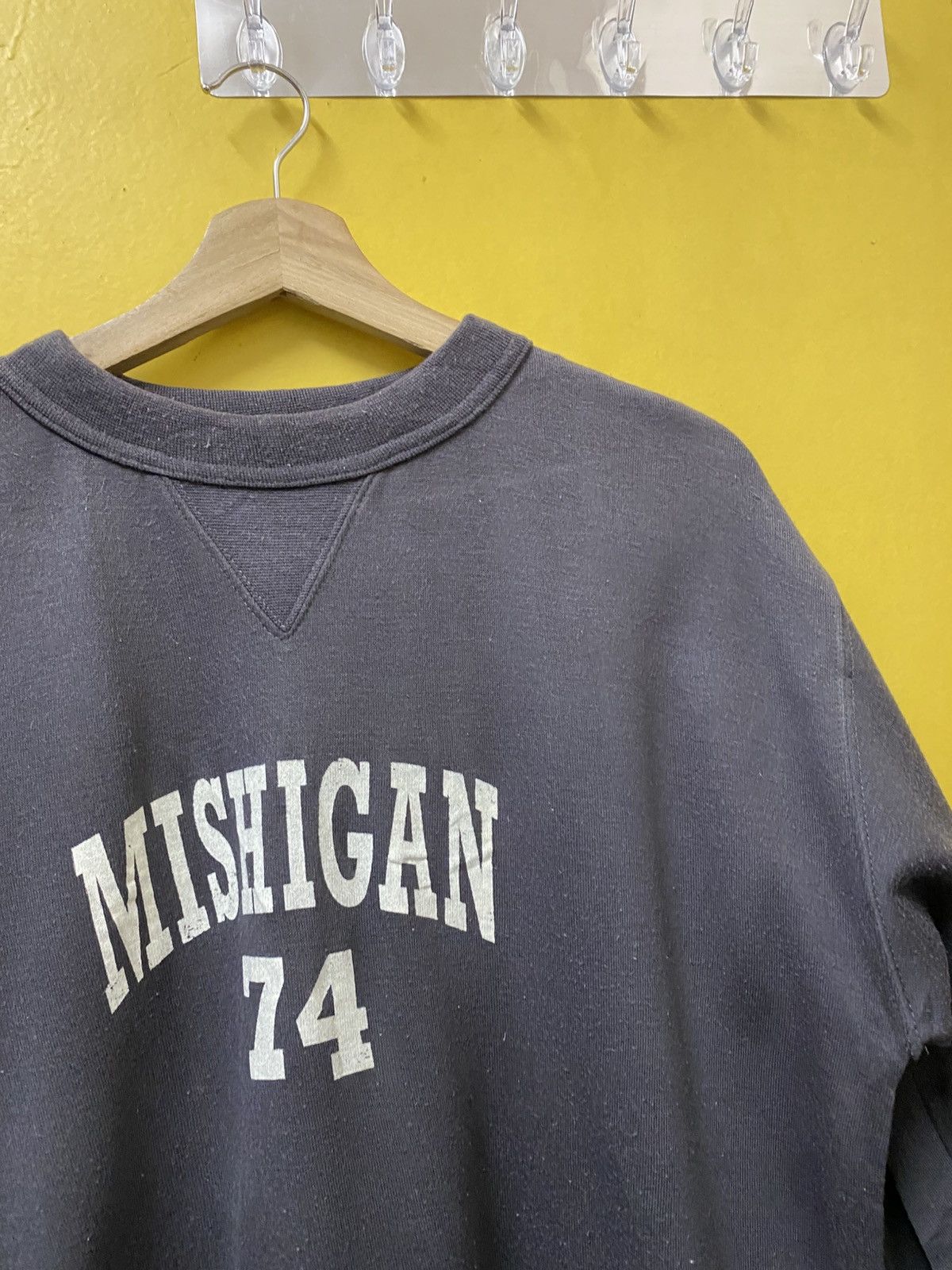 The Unbranded Brand Mishigan 74 Sweatshirt Crewneck Tee Size US L / EU 52-54 / 3 - 3 Thumbnail