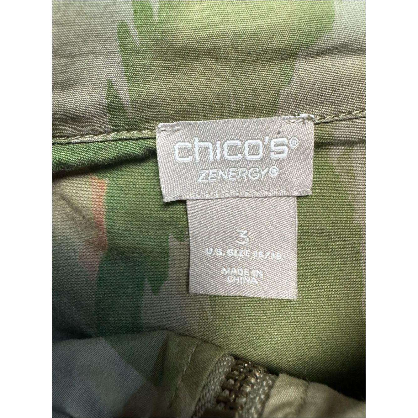 Chicos Chico's Zenergy Ikat Utility Camo 3/4 Sleeves Jacket Size 3 Size XL / US 12-14 / IT 48-50 - 7 Thumbnail