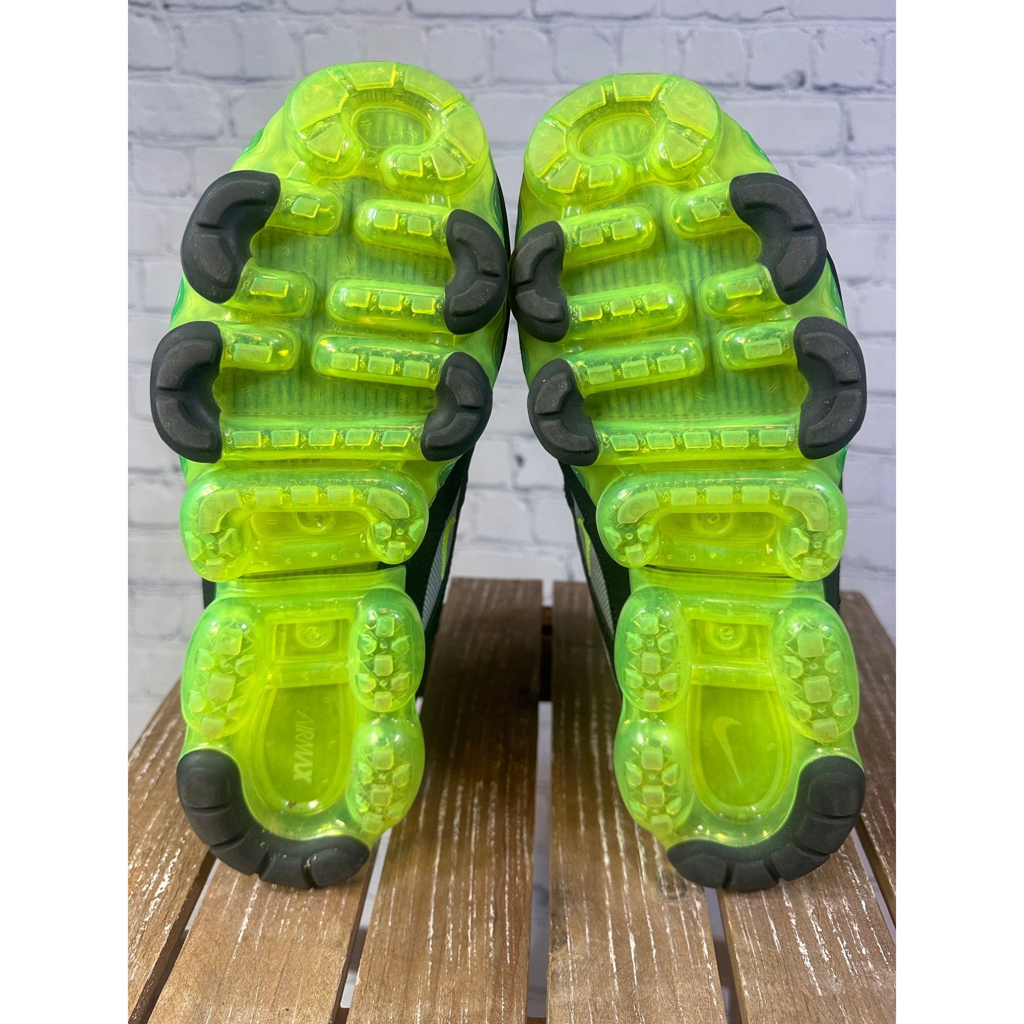 Nike Nike Air VaporMax 97 (Japan) Size US 10 / EU 43 - 6 Thumbnail