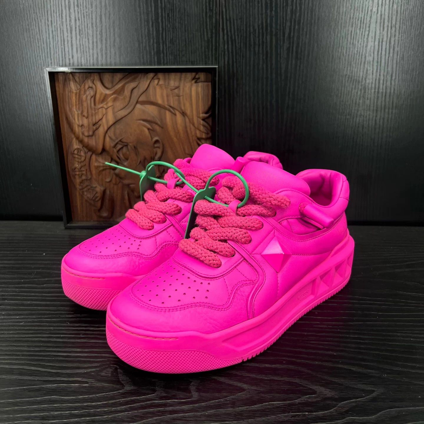 Valentino Valentino One Stud Pink 39 New with Box Size US 8 / IT 38 - 1 Thumbnail