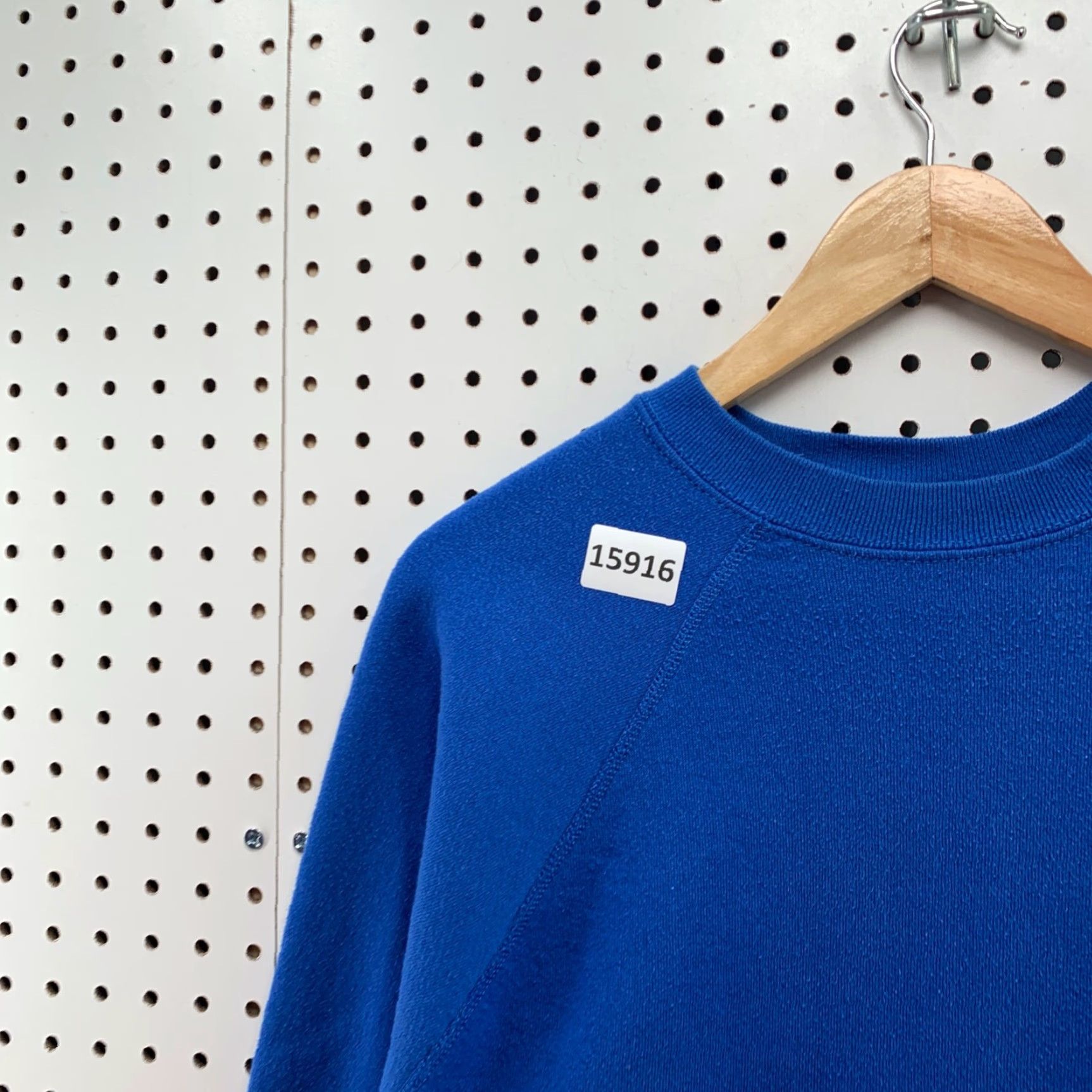 Tultex VINTAGE Tultex Womens M Roya Blue Long Sleeve Sweatshirt Crewneck 90s Shirt Womens Medium Roya Blue Sweatshirt 90s Tultex Crewneck Size M / US 6-8 / IT 42-44 - 4 Thumbnail