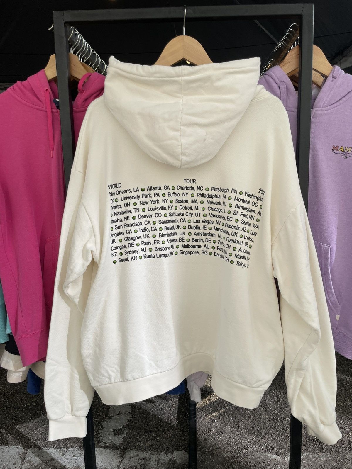 Billie Eilish 🔥Rare🔥Billie Eilish World Tour 2022 Size US L / EU 52-54 / 3 - 2 Thumbnail