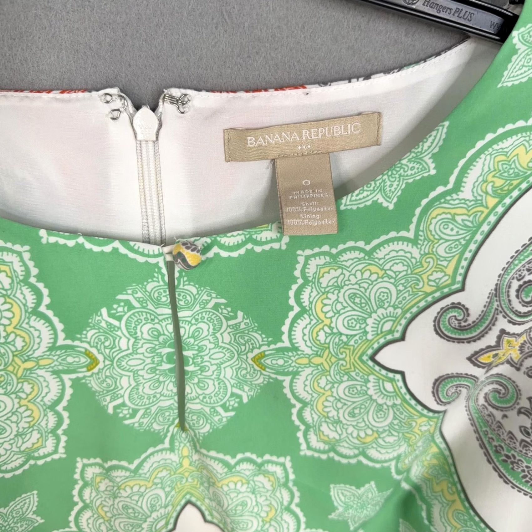 Banana Republic Banana Republic Dress Womens 0 Paisley 3/4 Sleeve Shift Mini Light Green Size XS / US 0-2 / IT 36-38 - 4 Thumbnail