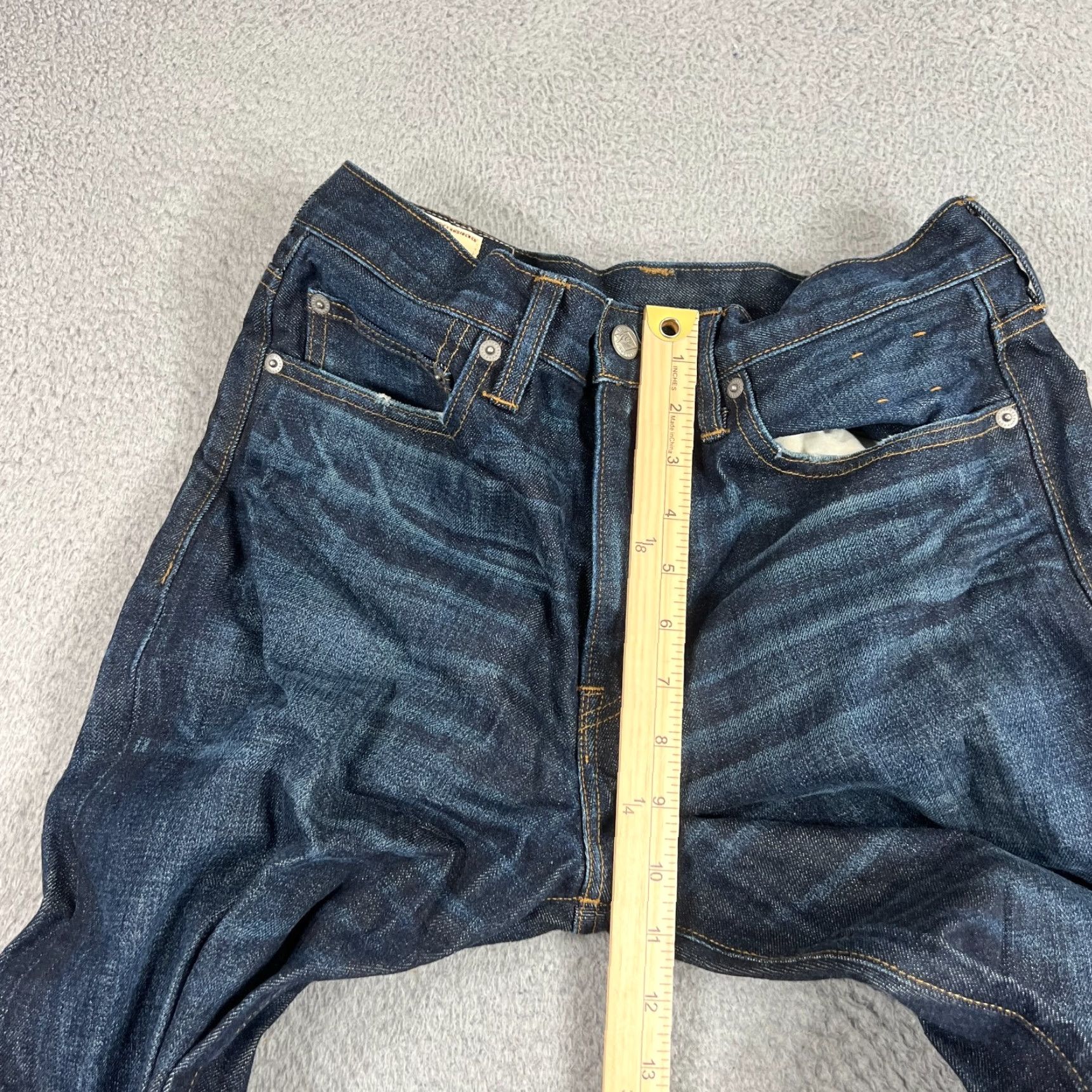 J.Crew J.CREW Jeans Men's 30x30 Blue Dark Wash Tapered 1040 Kaihara Japanese Denim Preppy Hipster Size US 30 / EU 46 - 4 Thumbnail