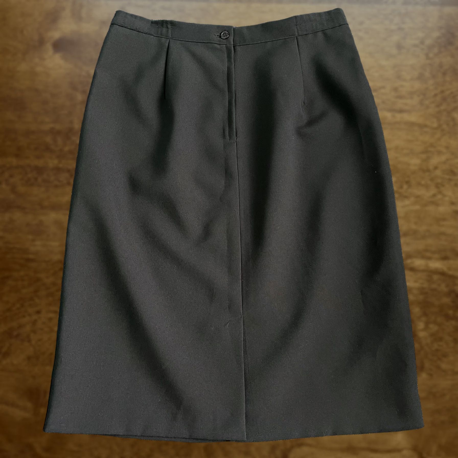 Vintage VINTAGE Black Pencil Skirt Womens 14 Knee Length Lined Workwear Office Made USA Skirt Womens 14 Knee Length Black Lined Workwear Office USA Size 36" / US 14 / IT 50 - 1 Thumbnail