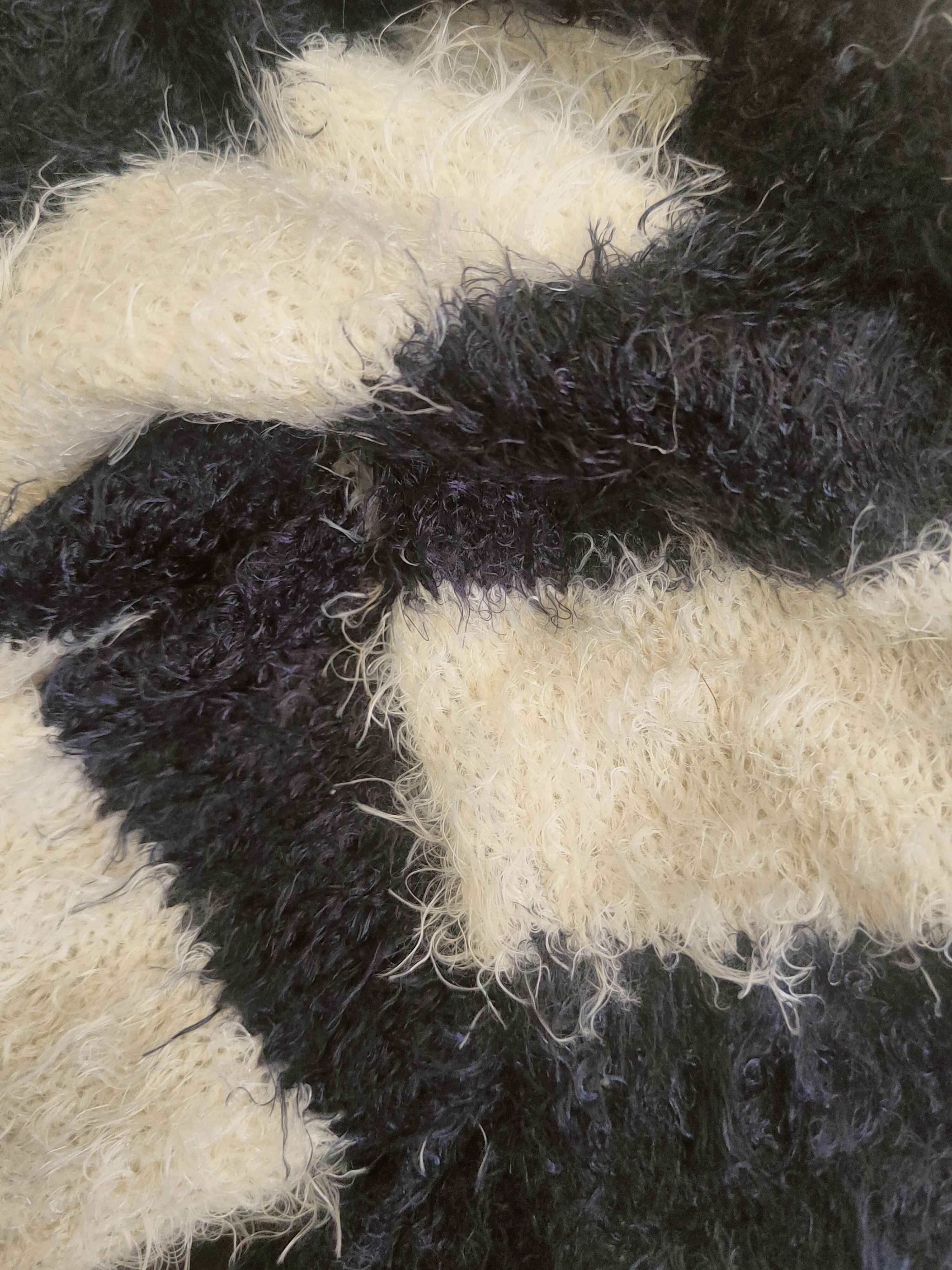 Japanese Brand DL Suggestion White Navy Fur Mohair Knitwear #46-509 Size US S / EU 44-46 / 1 - 12 Thumbnail