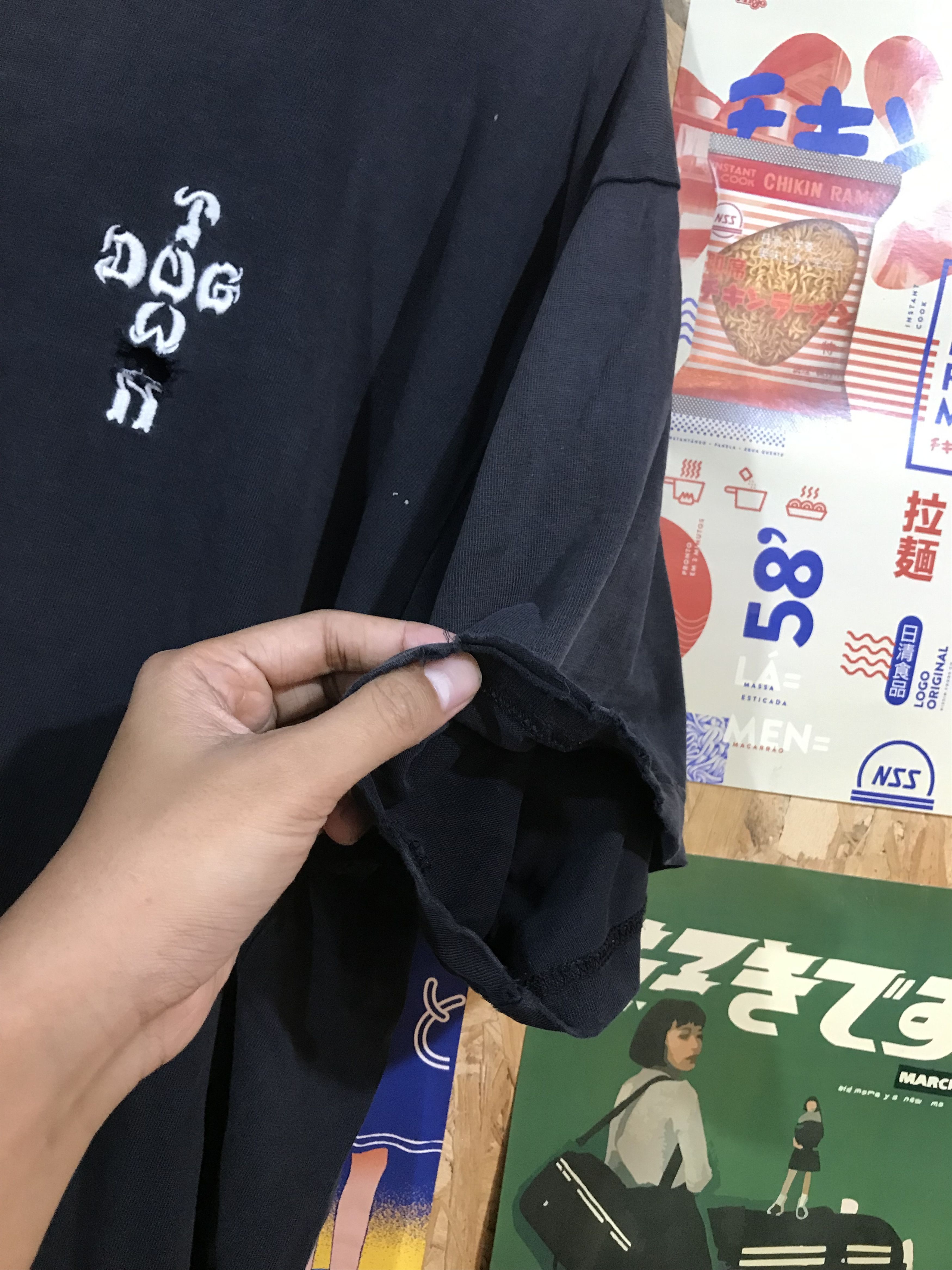 Dogtown × Santa Cruz Skateboards × Vintage Dogtown Sunfaded Distressed Tee Shirt Size US XL / EU 56 / 4 - 5 Thumbnail