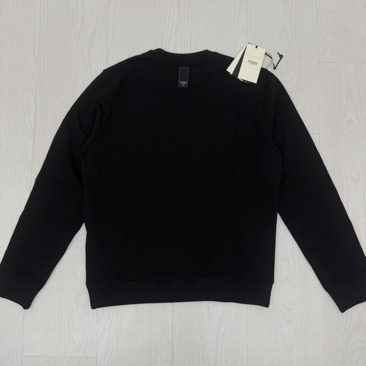 Fendi Fendi FY1132 Logo Patch Sweatshirt Crewneck Size US M / EU 48-50 / 2 - 3 Thumbnail
