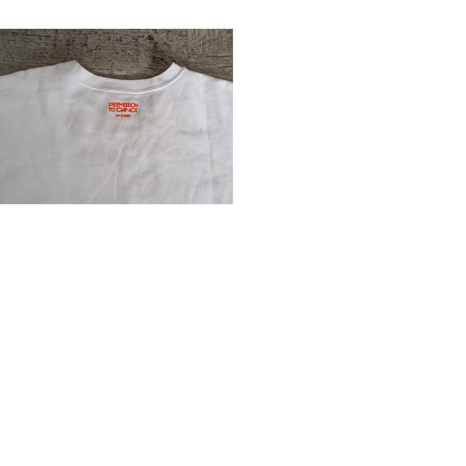 DANCER Official BTS Permission To Dance On Stage Crewneck Sweatshirt White Size XL EUC Size XL / US 12-14 / IT 48-50 - 10 Thumbnail
