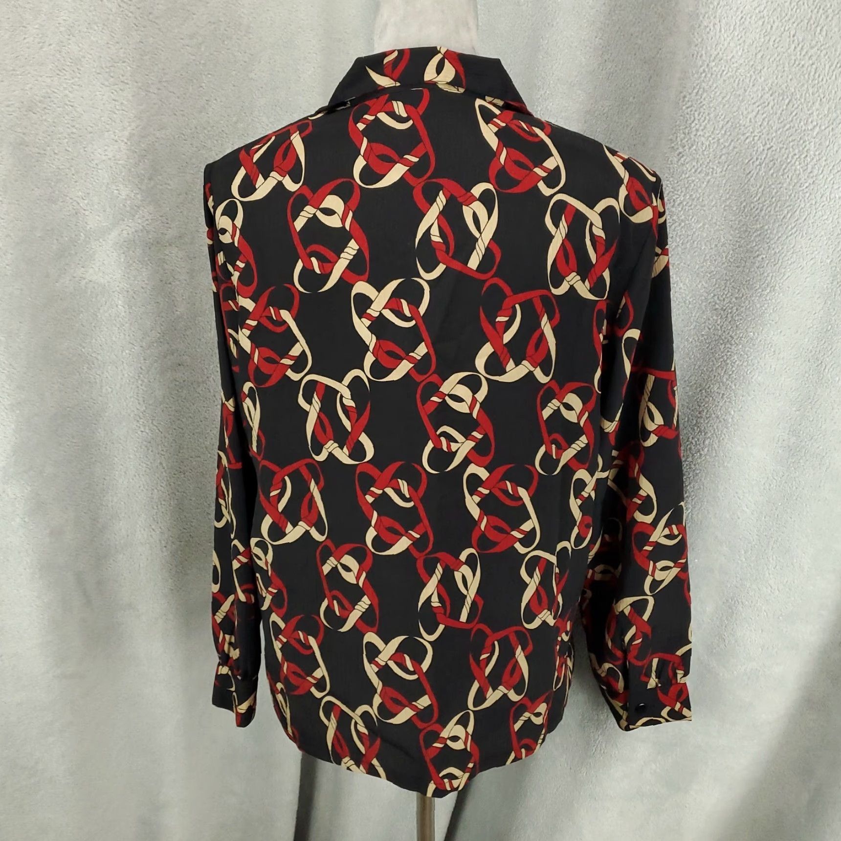 Vintage Donnkenny Blouse Womens Petite Medium Black Red Geometric Camp Button Up READ Reading? Size M / US 6-8 / IT 42-44 - 3 Thumbnail