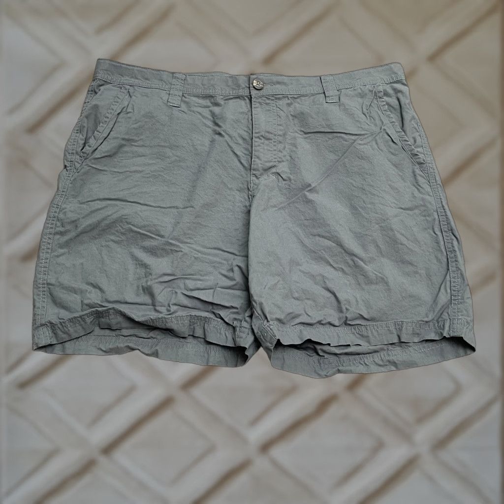 Vintage Columbia Chino Shorts Mens 38x8 Gray Pockets 100% Cotton Casual Outdoor Fishing Size US 38 / EU 54 - 1 Thumbnail