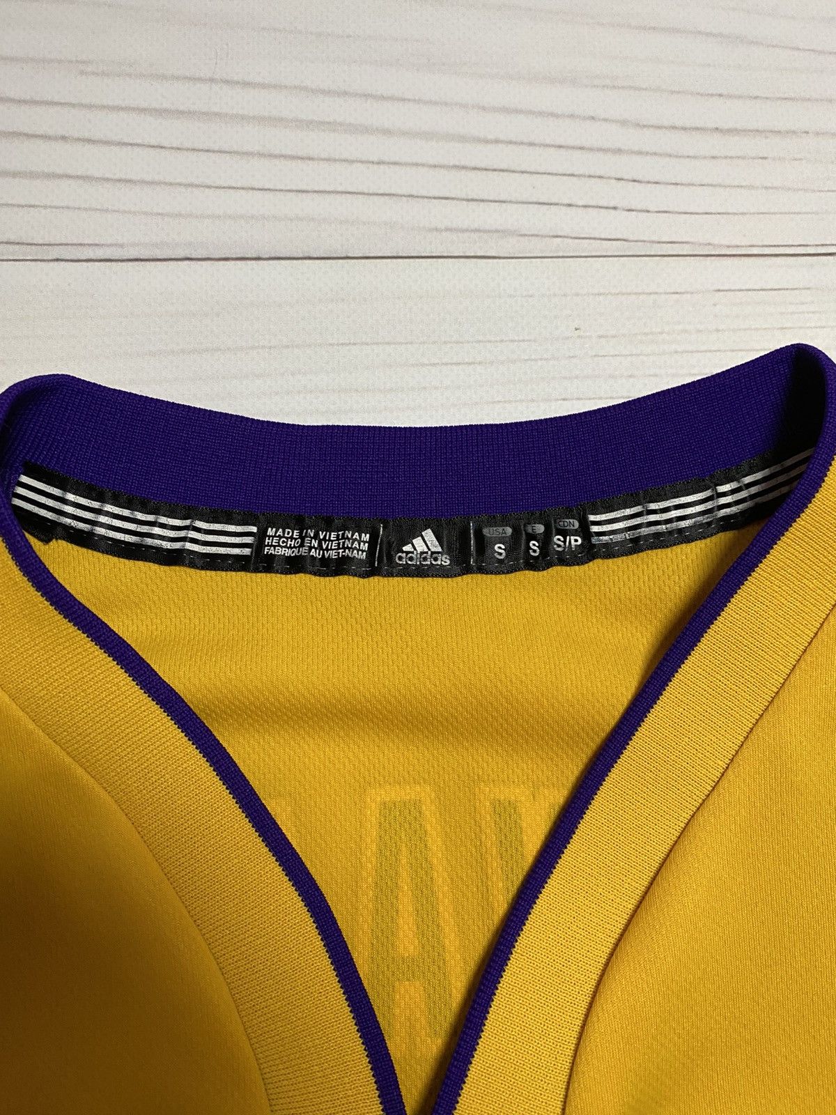 Adidas Vintage Adidas Los Angeles Lakers #24 Kobe Bryant jersey Size US S / EU 44-46 / 1 - 3 Thumbnail