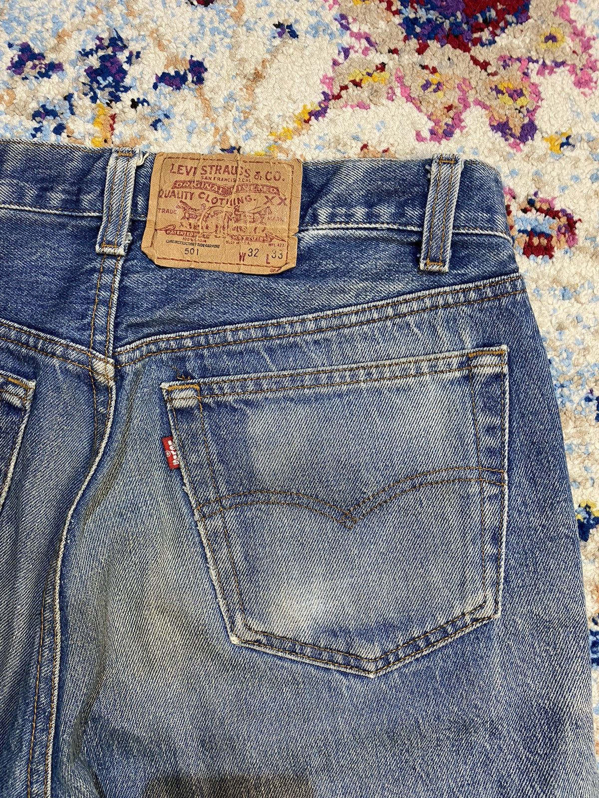 Levi's × Vintage 1980s Levis 501 Slim Fit Button Fly Distressed Blue Jeans Size US 32 / EU 48 - 16 Thumbnail