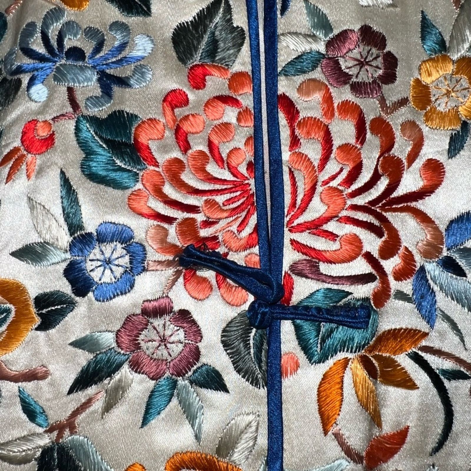 Vintage Spectacular Vintage 1930s/40s Embroidered Silk Kimono! Size ONE SIZE - 9 Thumbnail