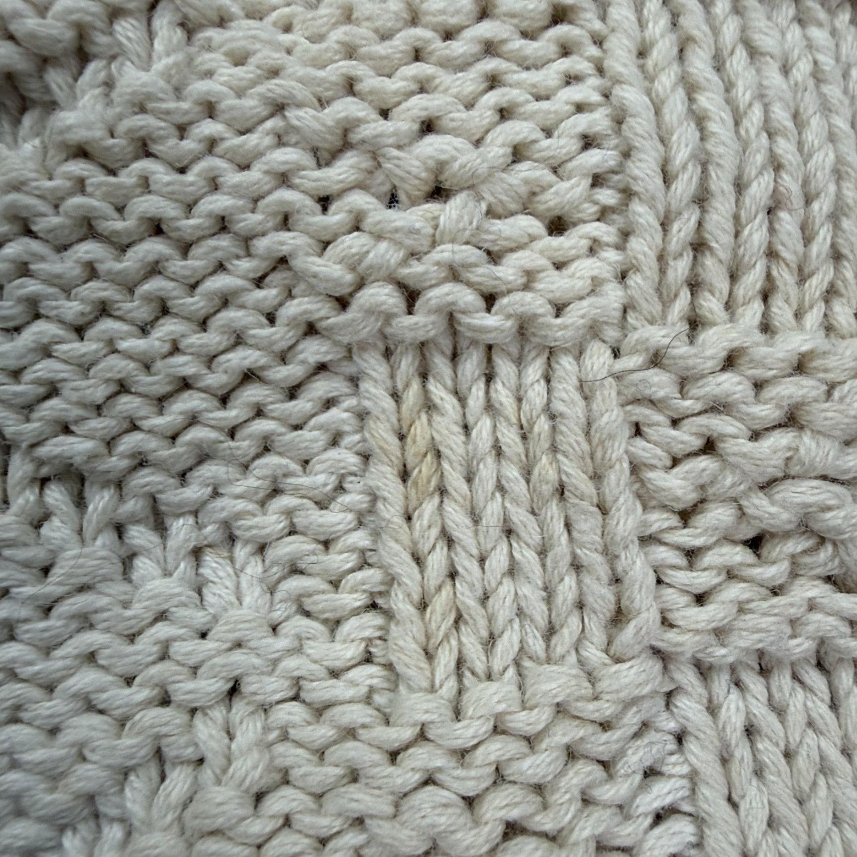 Express VINTAGE Express Sweater Women Medium White Cable Knit Chunky Pullover Crew Neck 80s 90s Womens Size M / US 6-8 / IT 42-44 - 4 Thumbnail