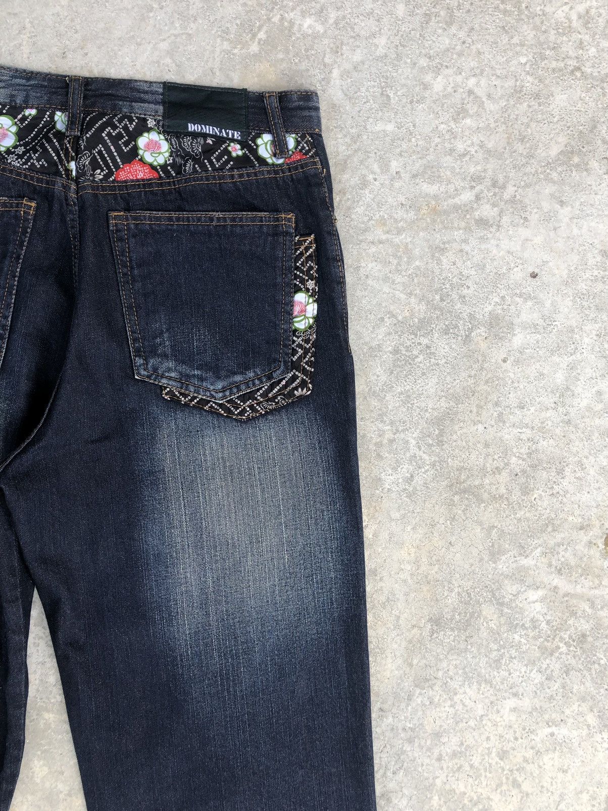 Japanese Brand Japanese Dominate Fish Koi Embroidered Jeans Distressed Size US 31 - 9 Thumbnail
