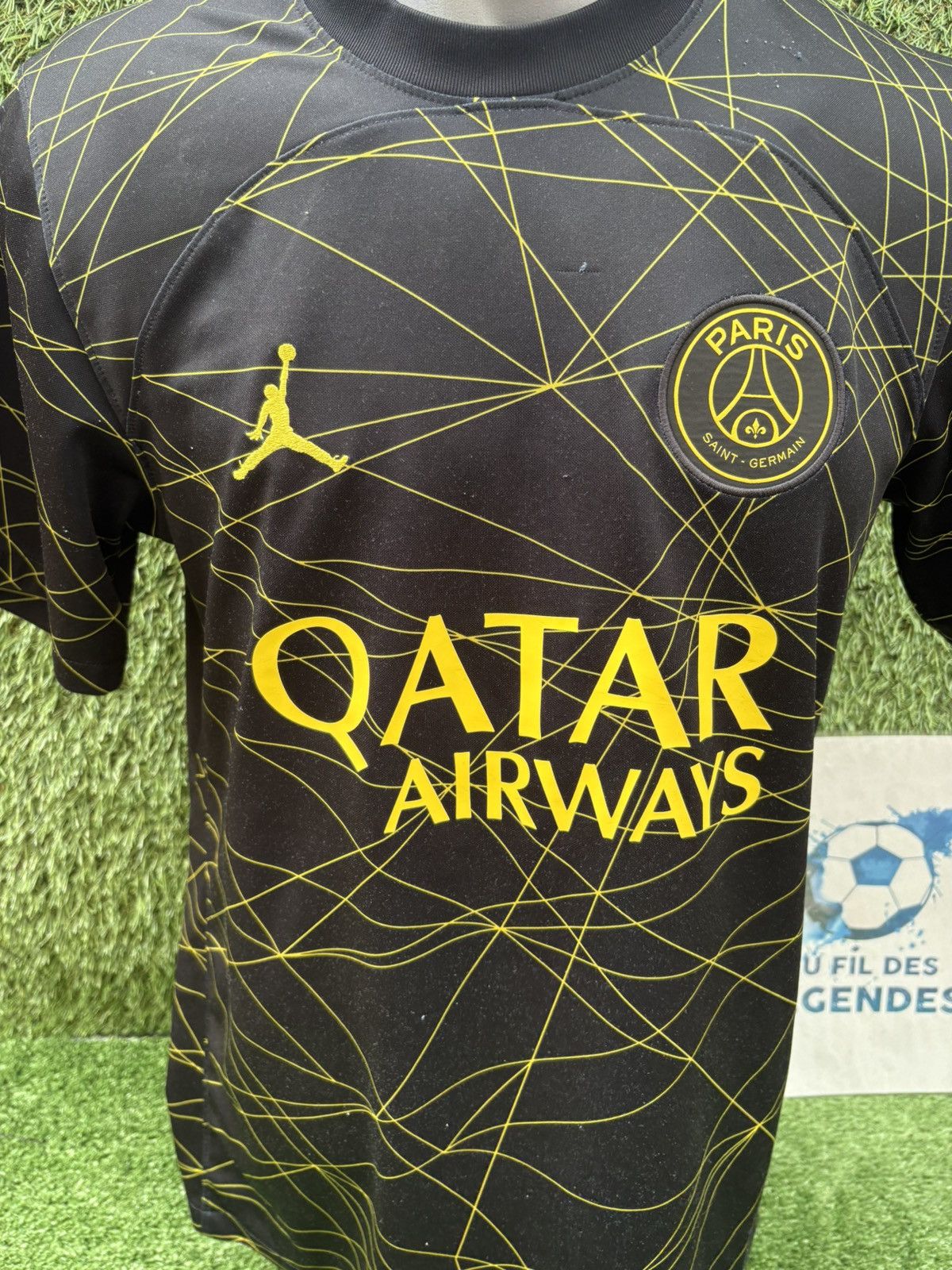 Jordan Brand Jersey neymar psg Size US S / EU 44-46 / 1 - 8 Thumbnail