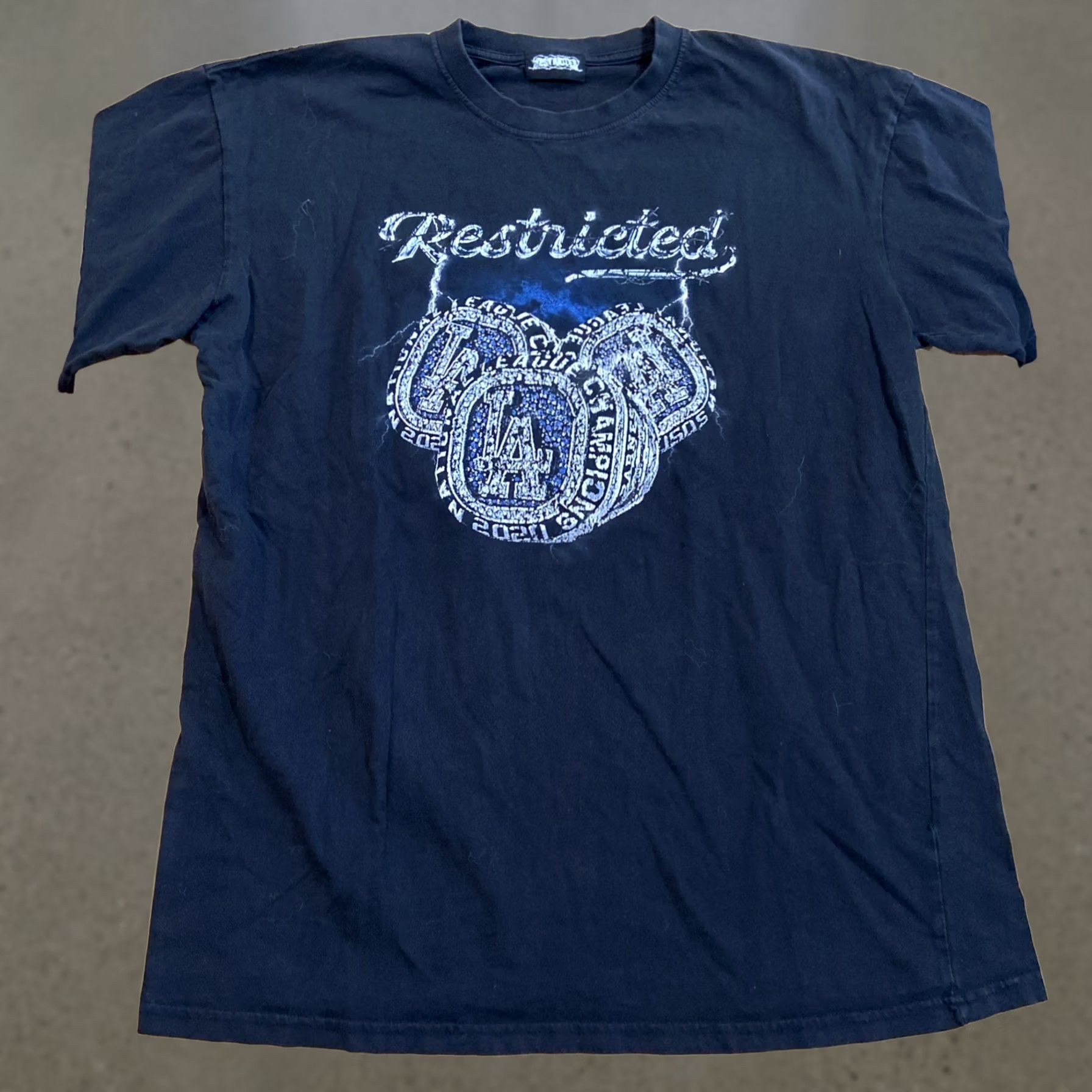 Vintage VINTAGE LAD Y2K La Dodgers T-Shirt Crew Neck Short Sleeve Black XL Men’s Limited Edition 90s Retro Rock California USA Spin Design Theme Beach Size US XL / EU 56 / 4 - 1 Thumbnail