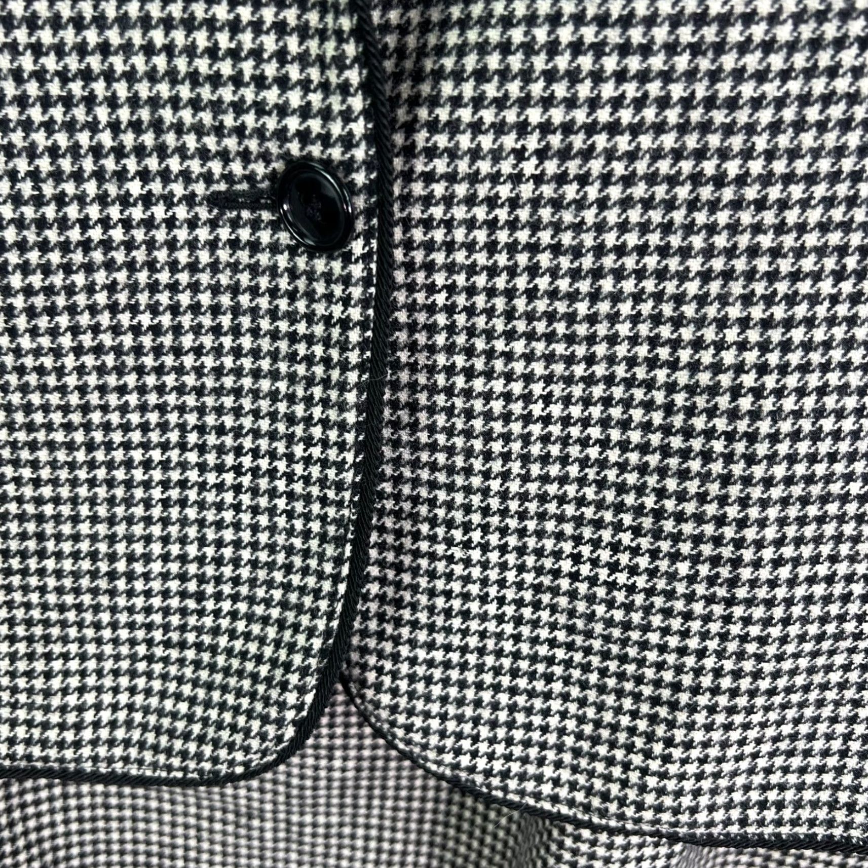 Spellbound VINTAGE Daniel Spellbound Blazer Skirt Set 14 Black/White Houndstooth Wool Blended Blazer Skirt 2 Piece Women Tailored Notch 80s Suit Set Womens Size 36" / US 14 / IT 50 - 4 Thumbnail