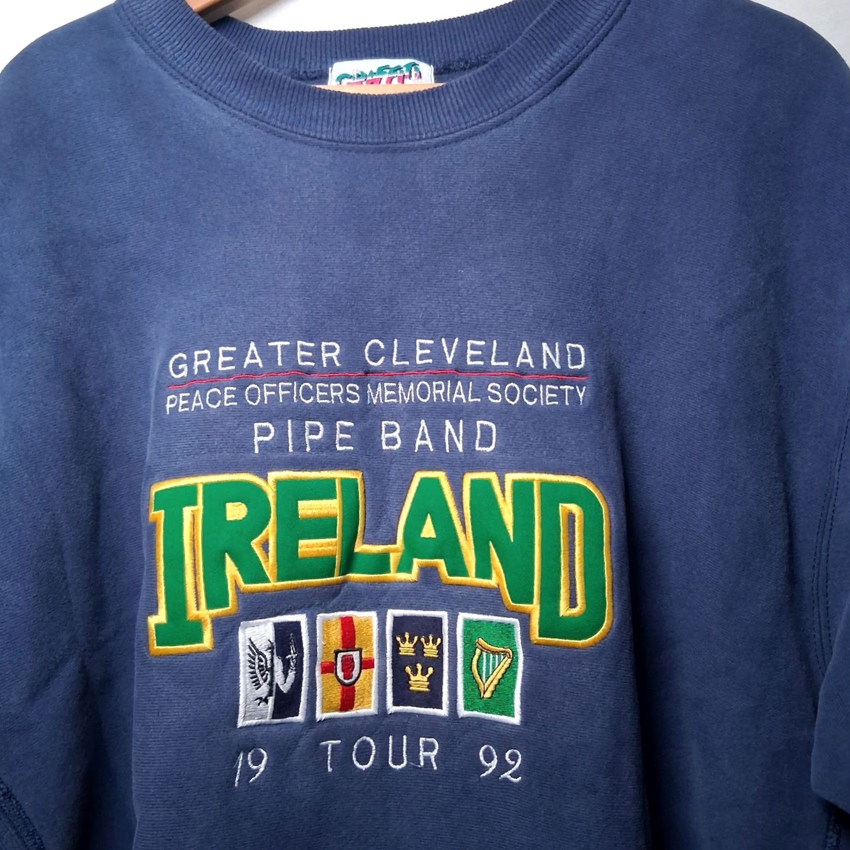 Vintage VINTAGE Cleveland Peace Officers Memorial Society Pipe Band Sweatshirt 2X Ireland Graffiti Blue Men Size US XXL / EU 58 / 5 - 2 Thumbnail