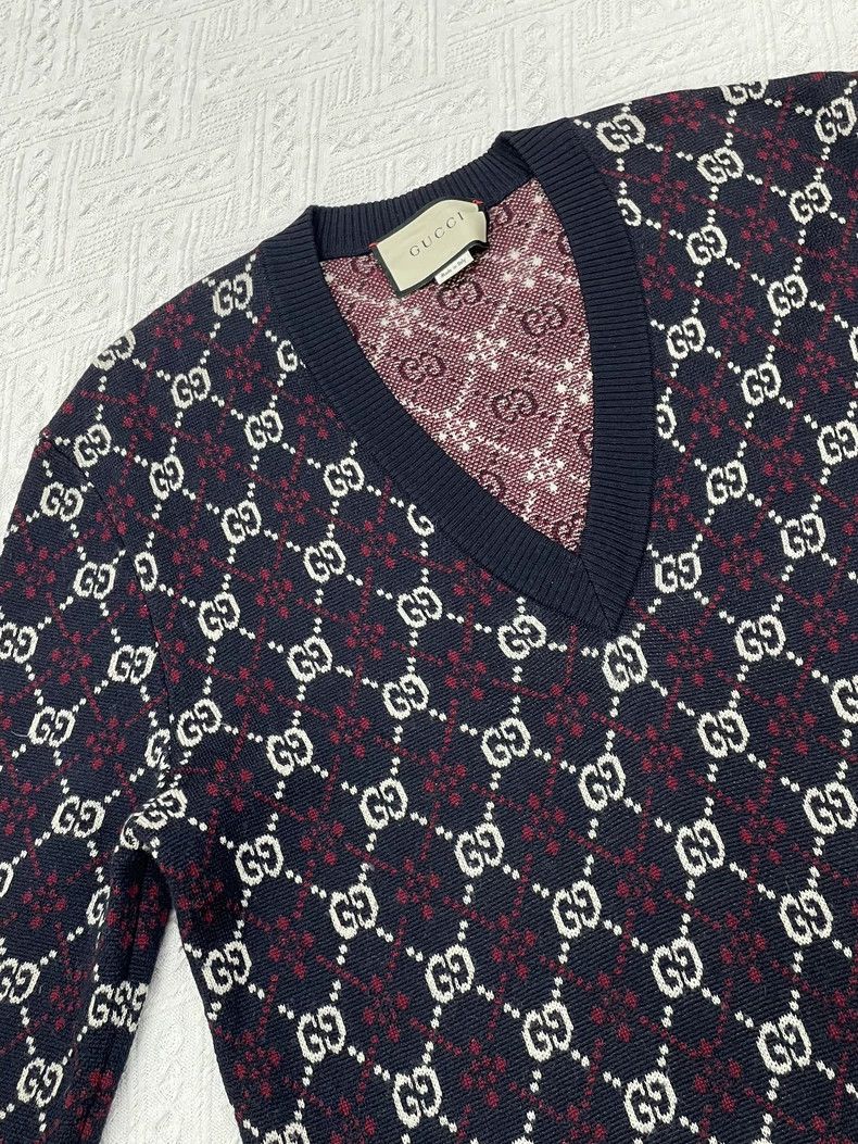 Gucci Gucci Full logo old flower v-neck sweater Size US S / EU 44-46 / 1 - 2 Thumbnail