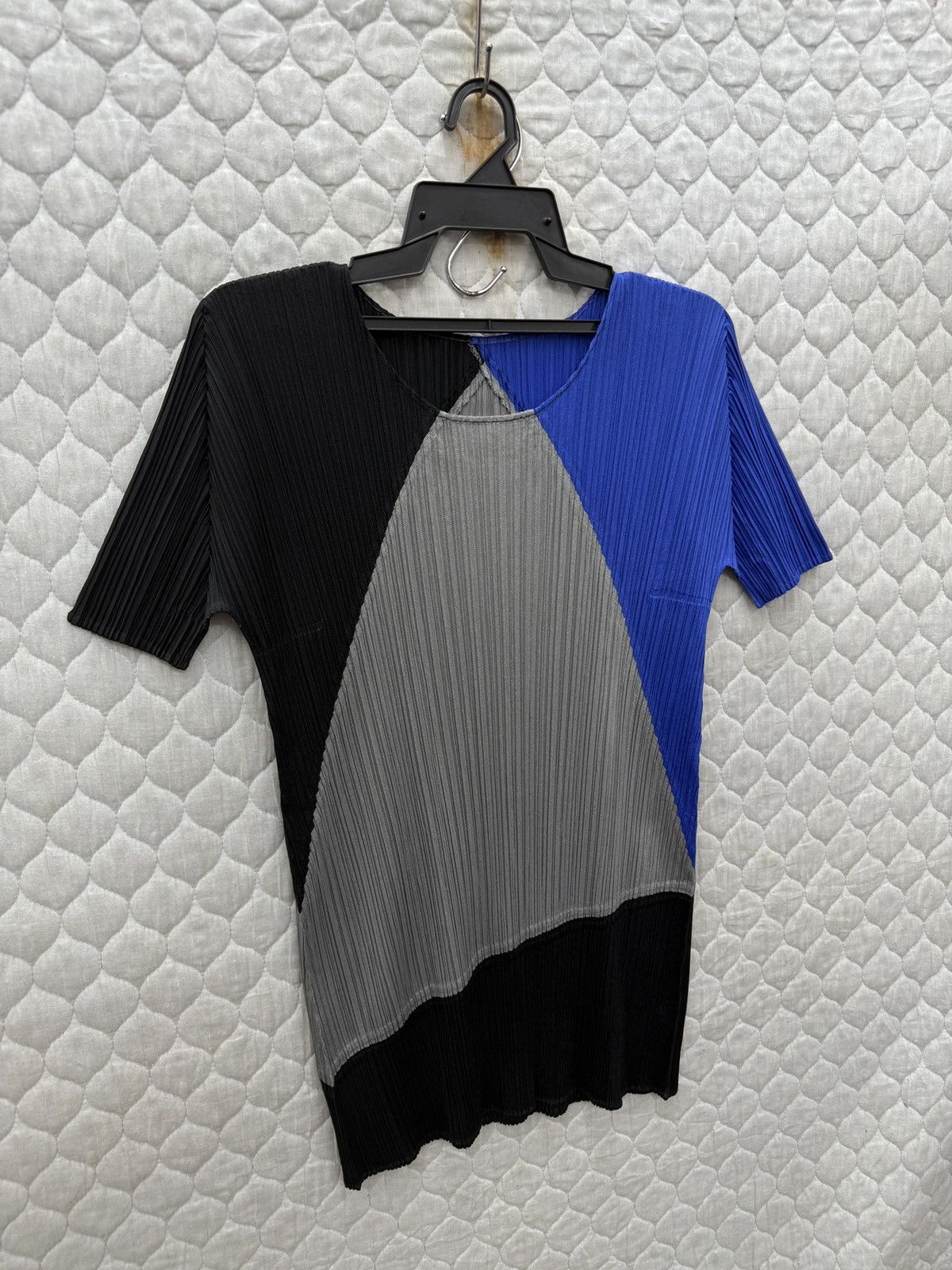 Pleats Please Issey Miyake 🔥🔥🔥ARCHIVE PLEATS PLEASE ISSEY MIYAKE TRICOLOUR SHIRTS Size M / US 6-8 / IT 42-44 - 2 Thumbnail
