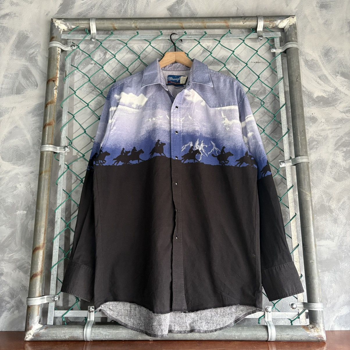 Wrangler Wrangler Western Wear Men’s Sz L Pearl Snap Button Down Size US L / EU 52-54 / 3 - 1 Thumbnail