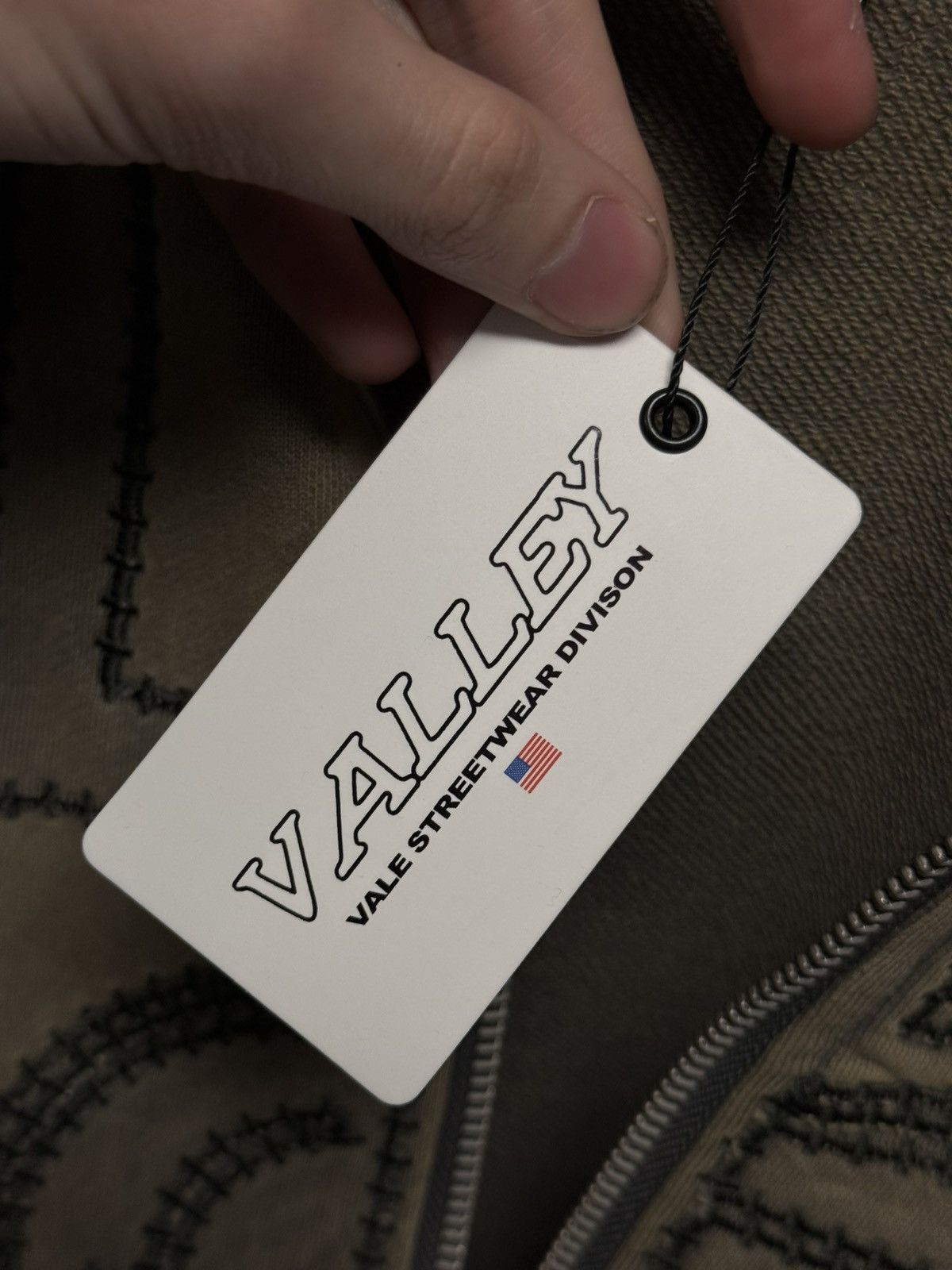Vale Vale Hoodie Zip Up Size XL Tan Brand New Size US XL / EU 56 / 4 - 9 Thumbnail