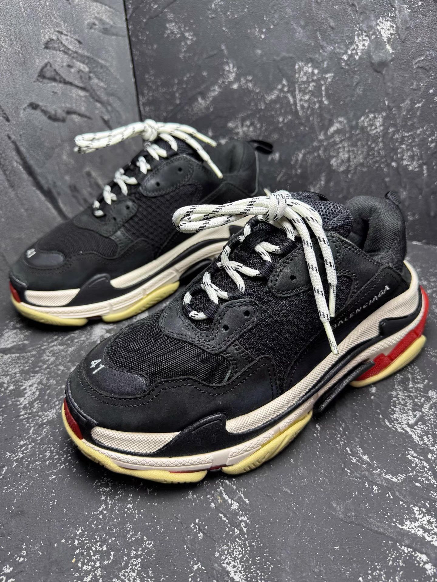 Balenciaga Balenciaga Triple S Black & Red Vintage Distressed Q10 Size US 8 / EU 41 - 1 Thumbnail