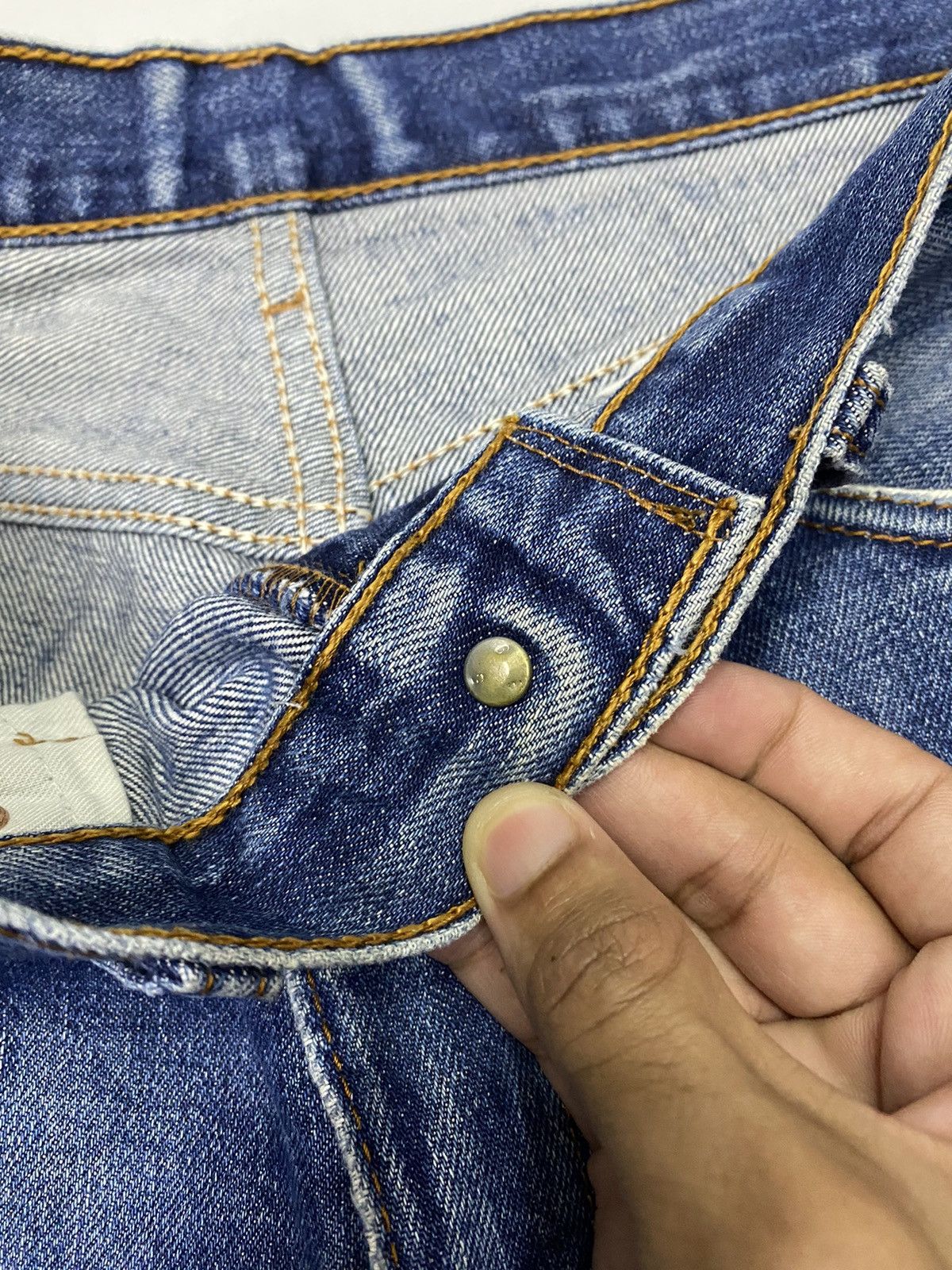 Levi's 🔥VINTAGE LEVIS 508 DISTRESSED DENIM JEANS Size US 33 - 11 Thumbnail
