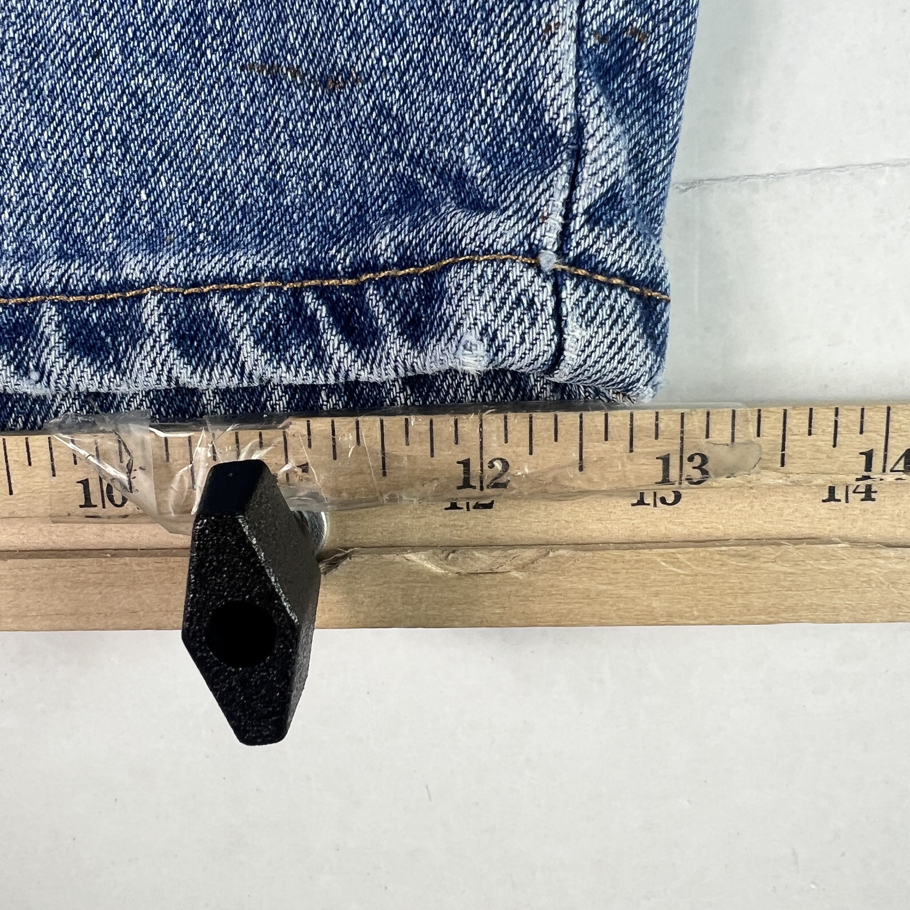 Levi's Y2K Levi's Jean Shorts 560 Loose Faded Thrashed Denim Jorts Size US 36 / EU 52 - 16 Thumbnail