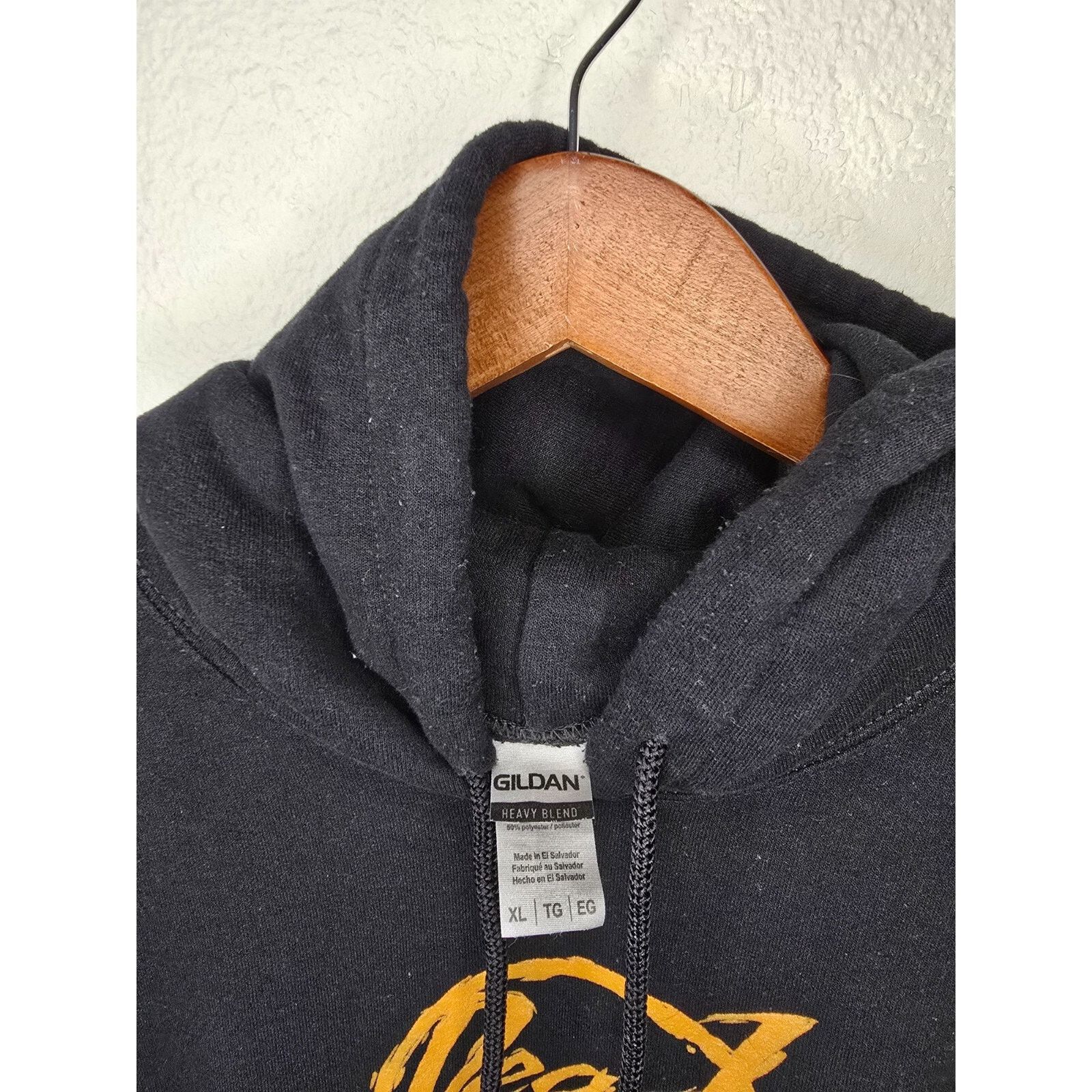 Gildan Dead Rabbits Hoodie Mens Extra Large Black Graphic Pullover Size US XL / EU 56 / 4 - 5 Thumbnail