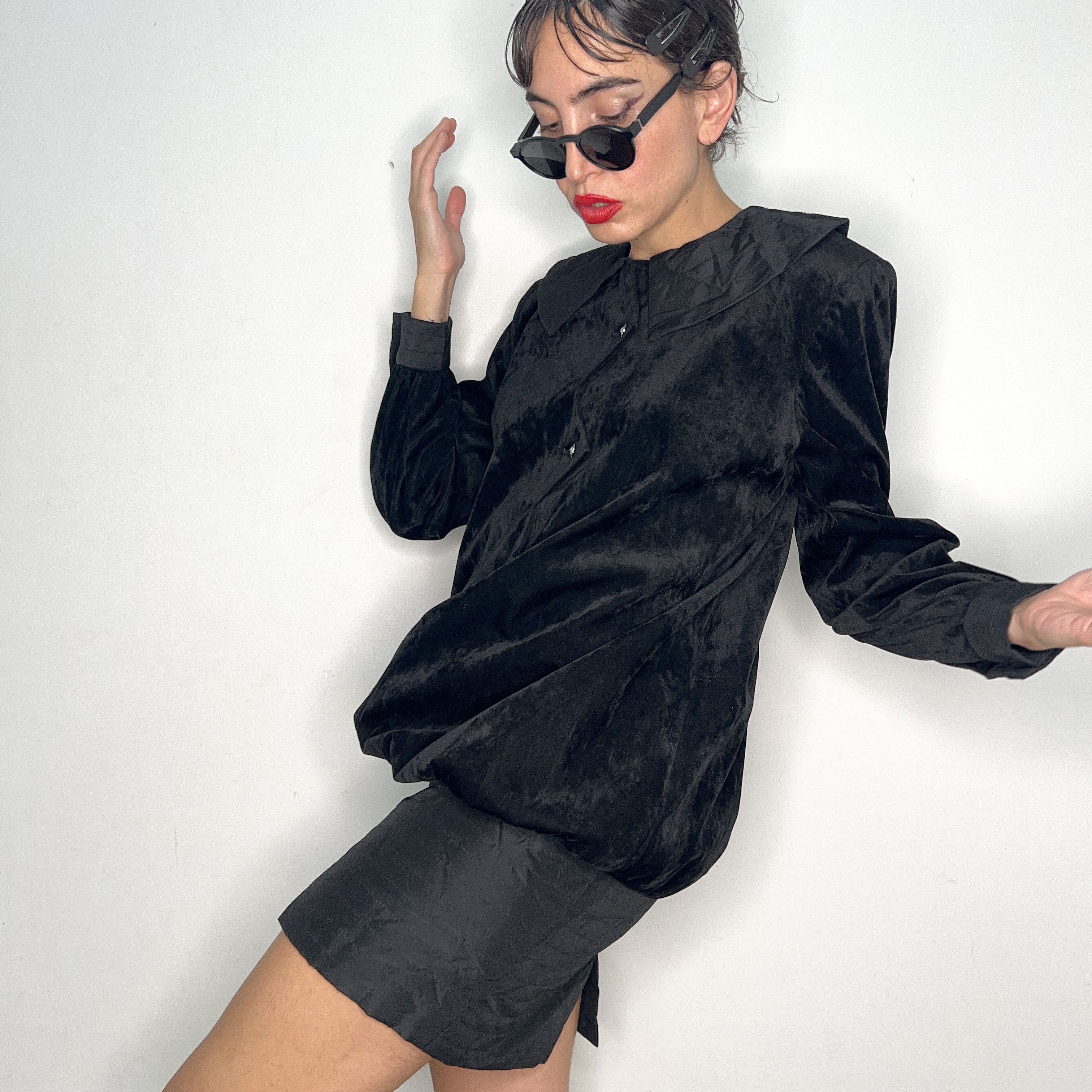 Vintage Vintage black velvet quilted clowncore mini dress Size M / US 6-8 / IT 42-44 - 4 Thumbnail