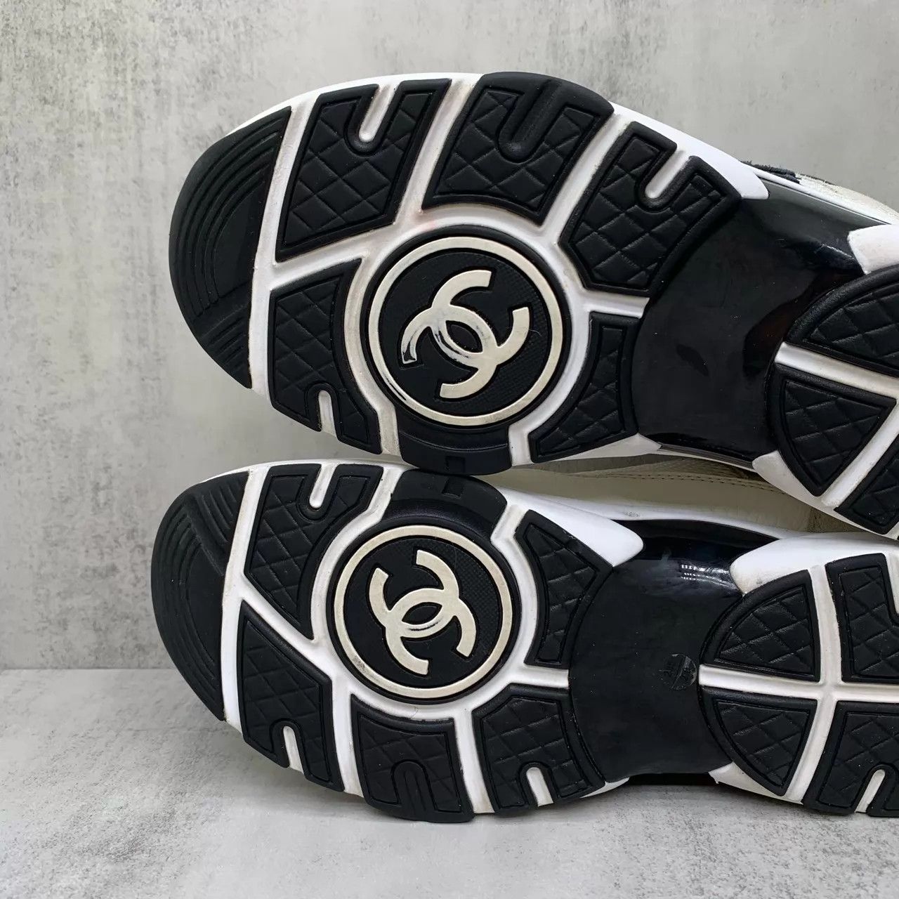 Chanel Chanel CC Sneakers 37 95 New Size US 6.5 / IT 36.5 - 8 Thumbnail