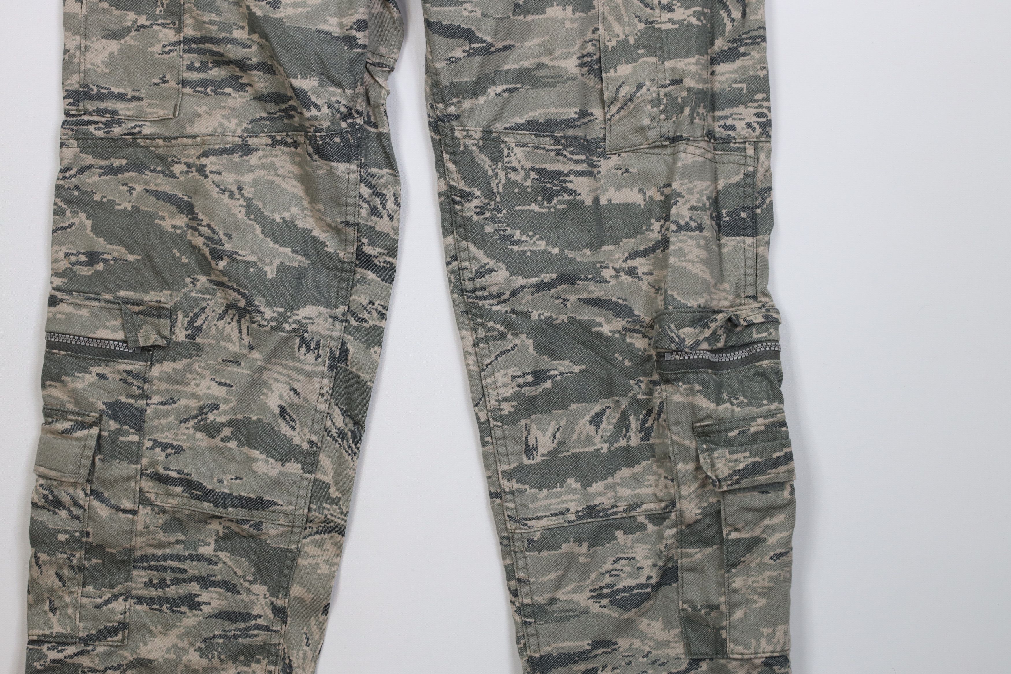 Vintage Vintage Y2K USGI Long Airmans Battle Camouflage Cargo Pants Size US 34 / EU 50 - 4 Thumbnail