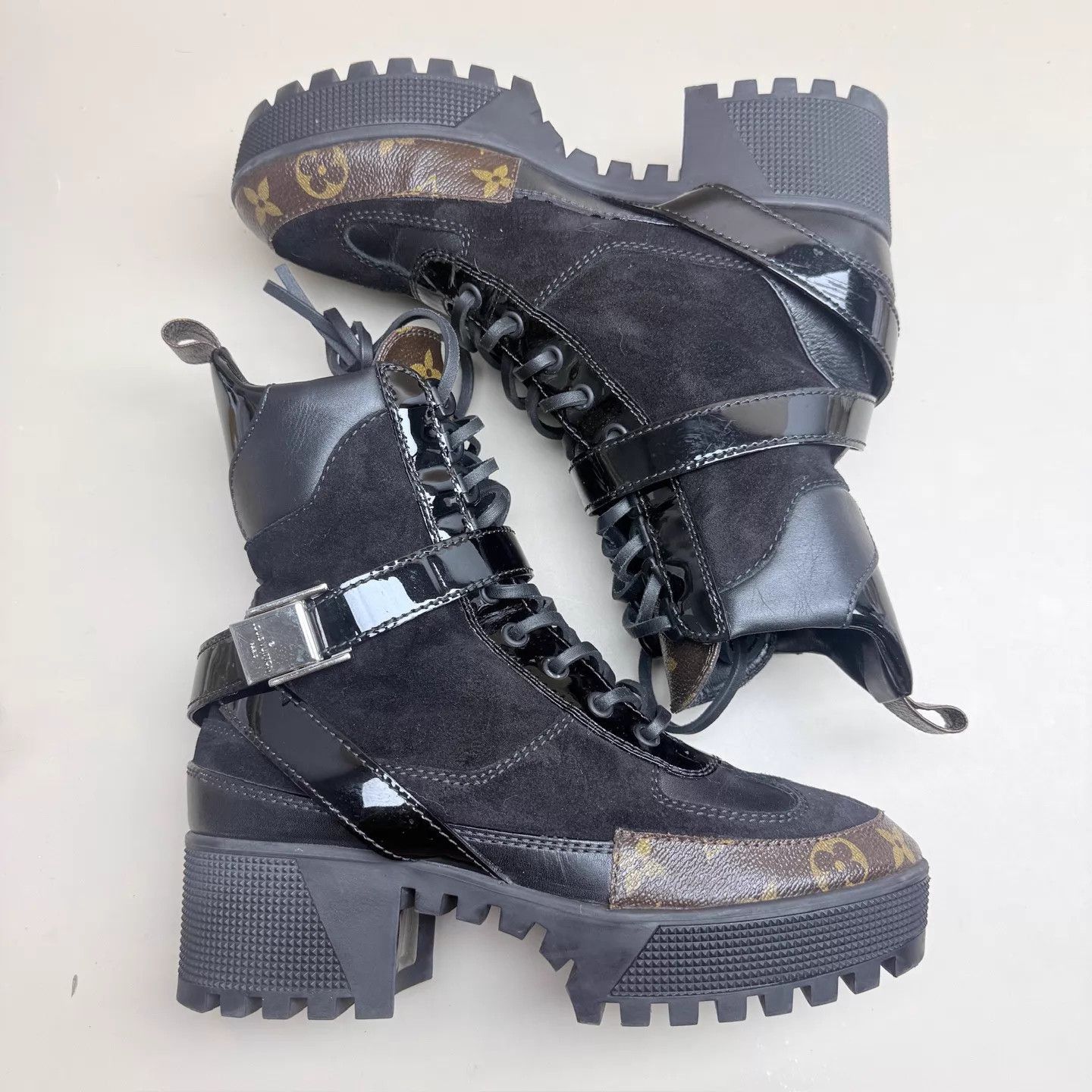 Louis Vuitton LV Women's Black Brown Monogram Short Boots EU36.5 99New Size US 6 / IT 36 - 4 Thumbnail