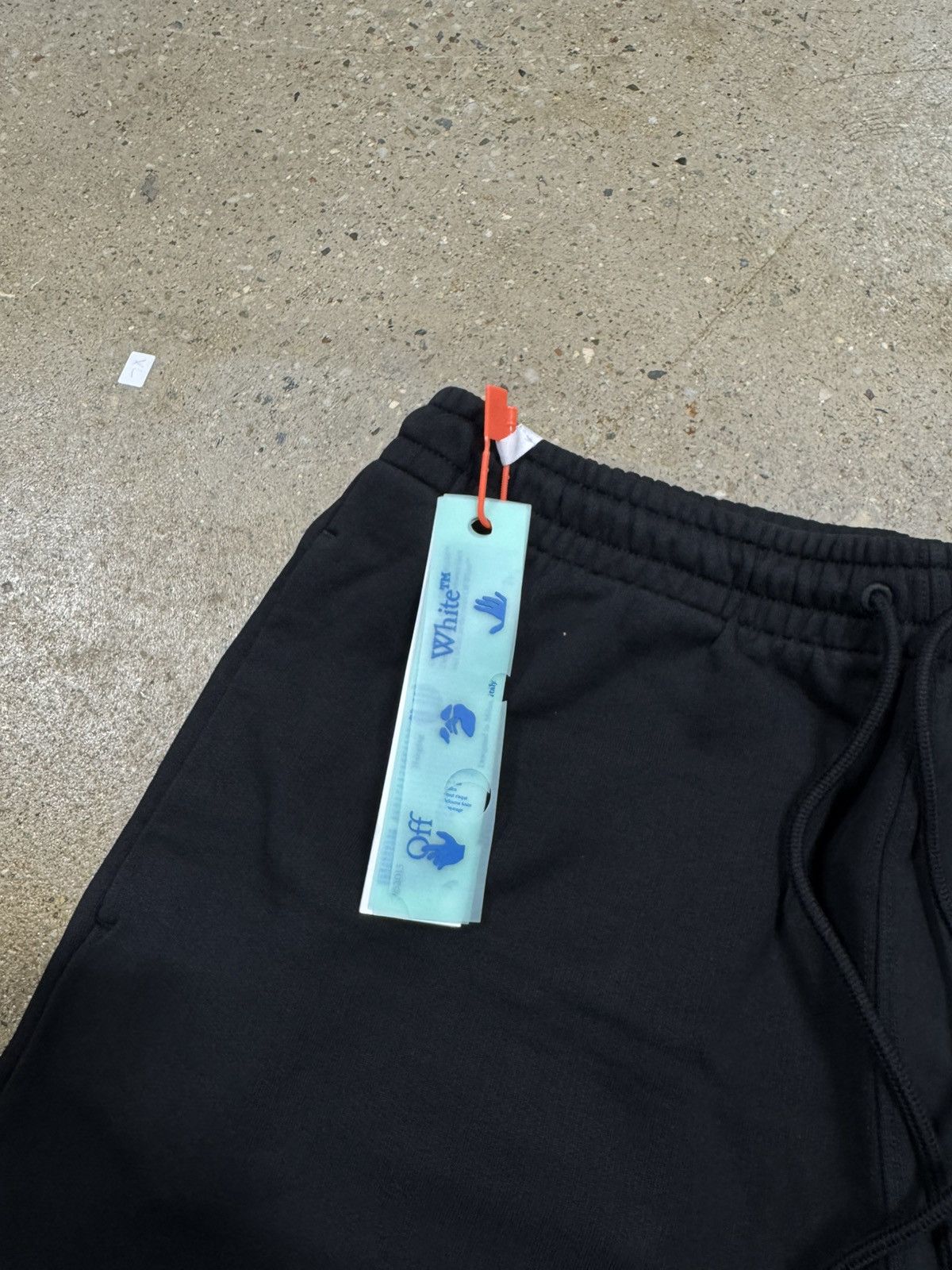 Off-White Off-White Opposite Arrow Sweatshorts NEW 700$ Size US 30 / EU 46 - 4 Thumbnail