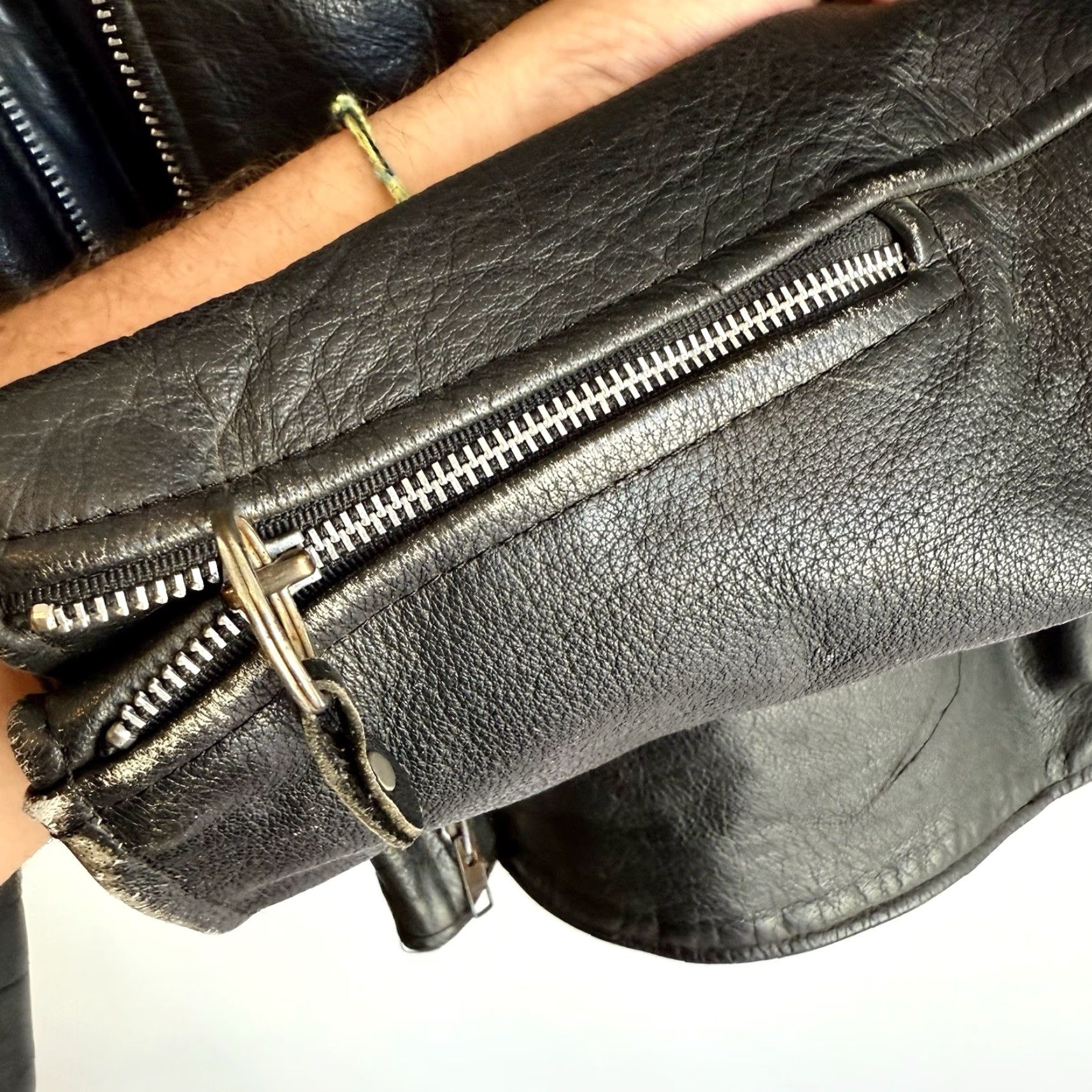 Vintage VINTAGE 1960s Leather Cafe Racer Motorcycle Jacket Near Mint XXL Size 46 2XL YKK Zippers Leather Cafe Racer Jacket Mens Western? Size US XXL / EU 58 / 5 - 7 Thumbnail