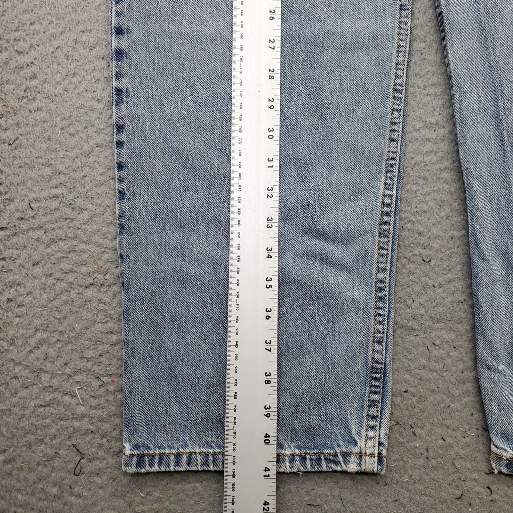 Levi's Levi's Mens Size 36 Levi's 550 Straight Jeans Blue Denim Light Wash Relaxed Fit Streetwear Jeans Size US 36 / EU 52 - 3 Thumbnail